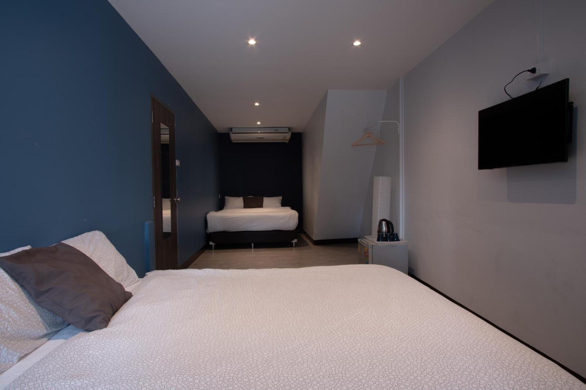 Hotel Sleep With Me - Bts Phra Khanong 3*
