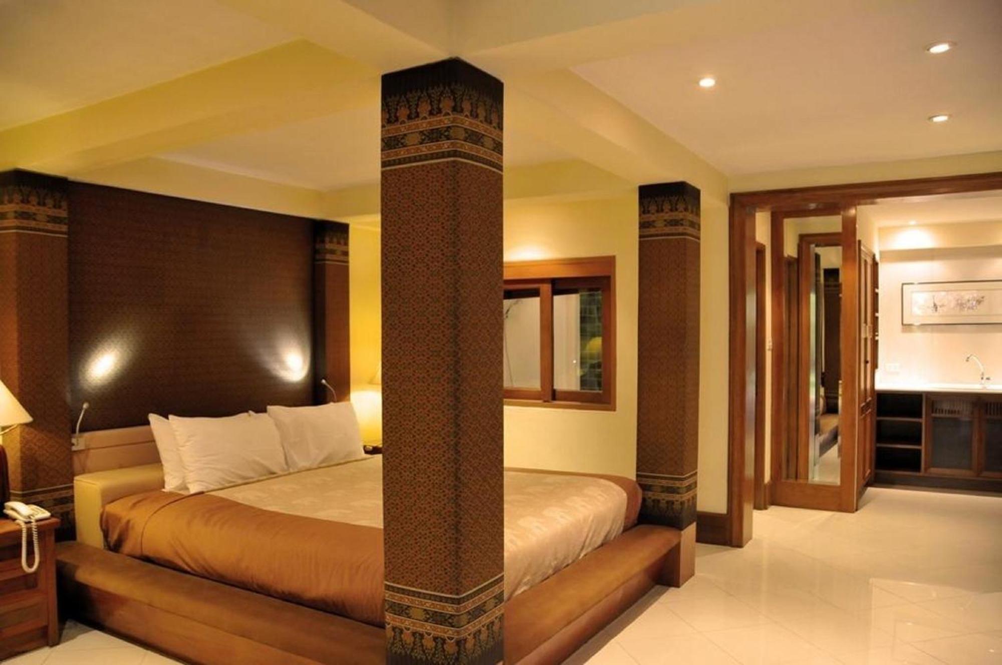 Chakrabongse Hotel 5*