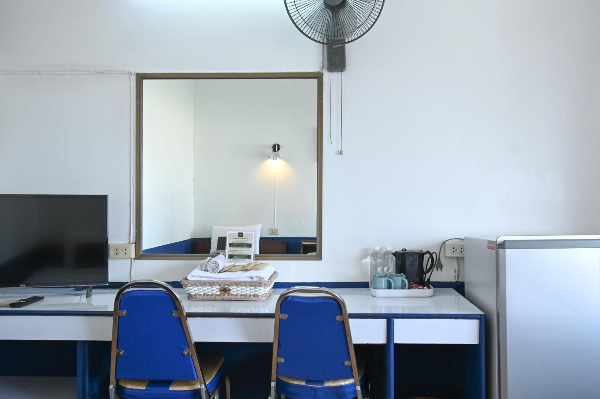 Hotel The Krungkasem Srikrung 3*