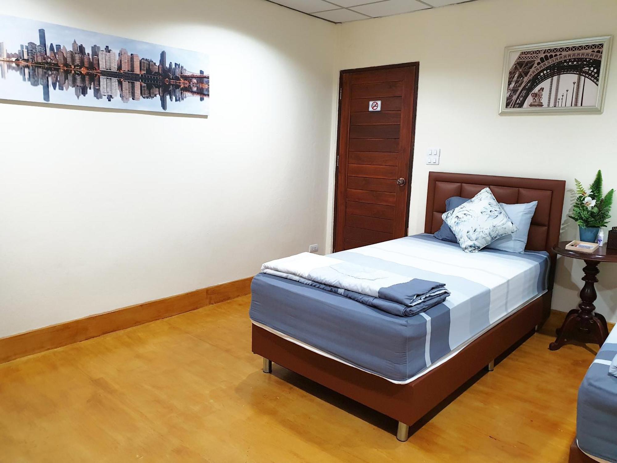 297 Nature Bed & Breakfast Bangkok