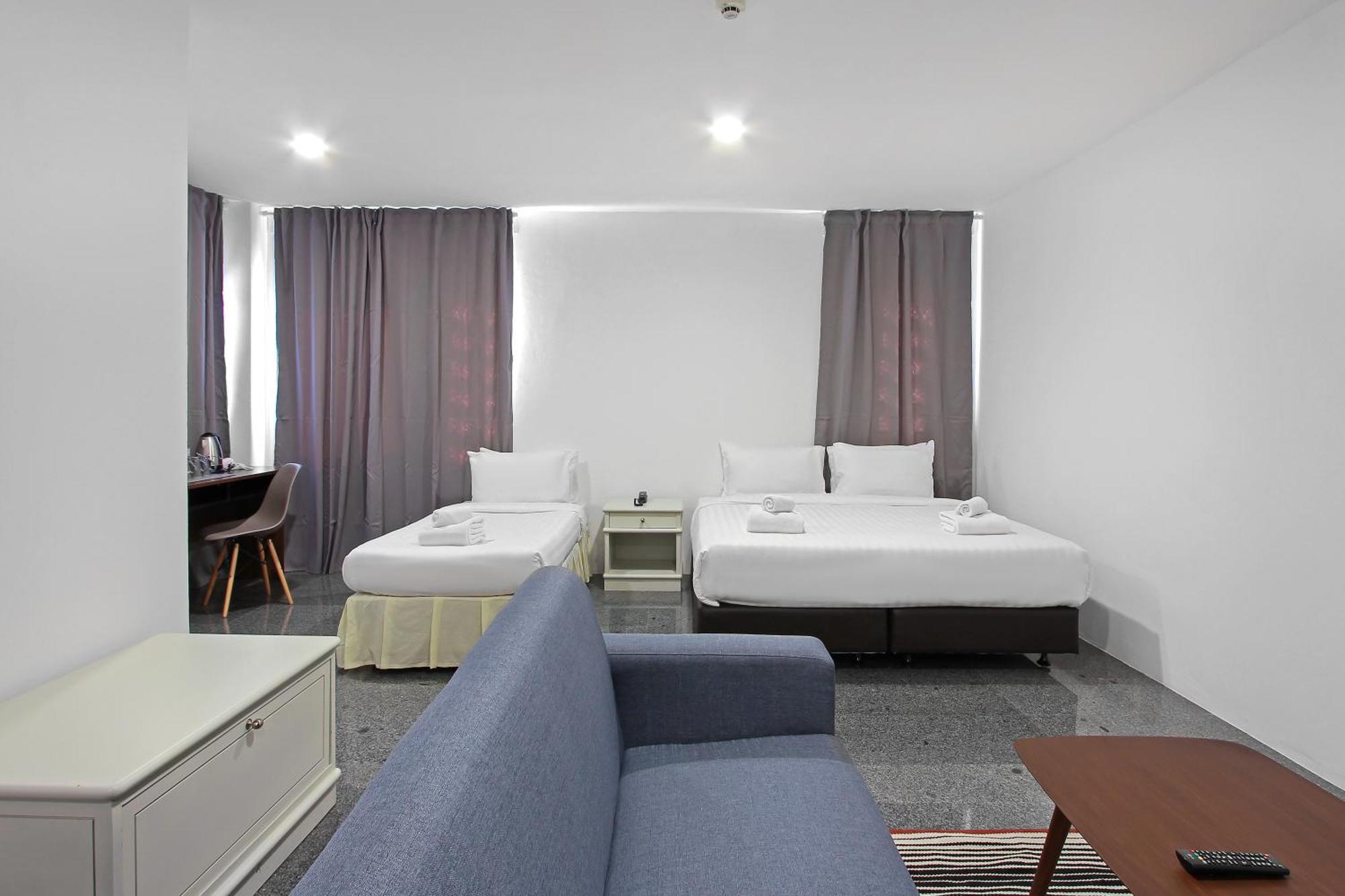 Hotel Pula Silom 3*