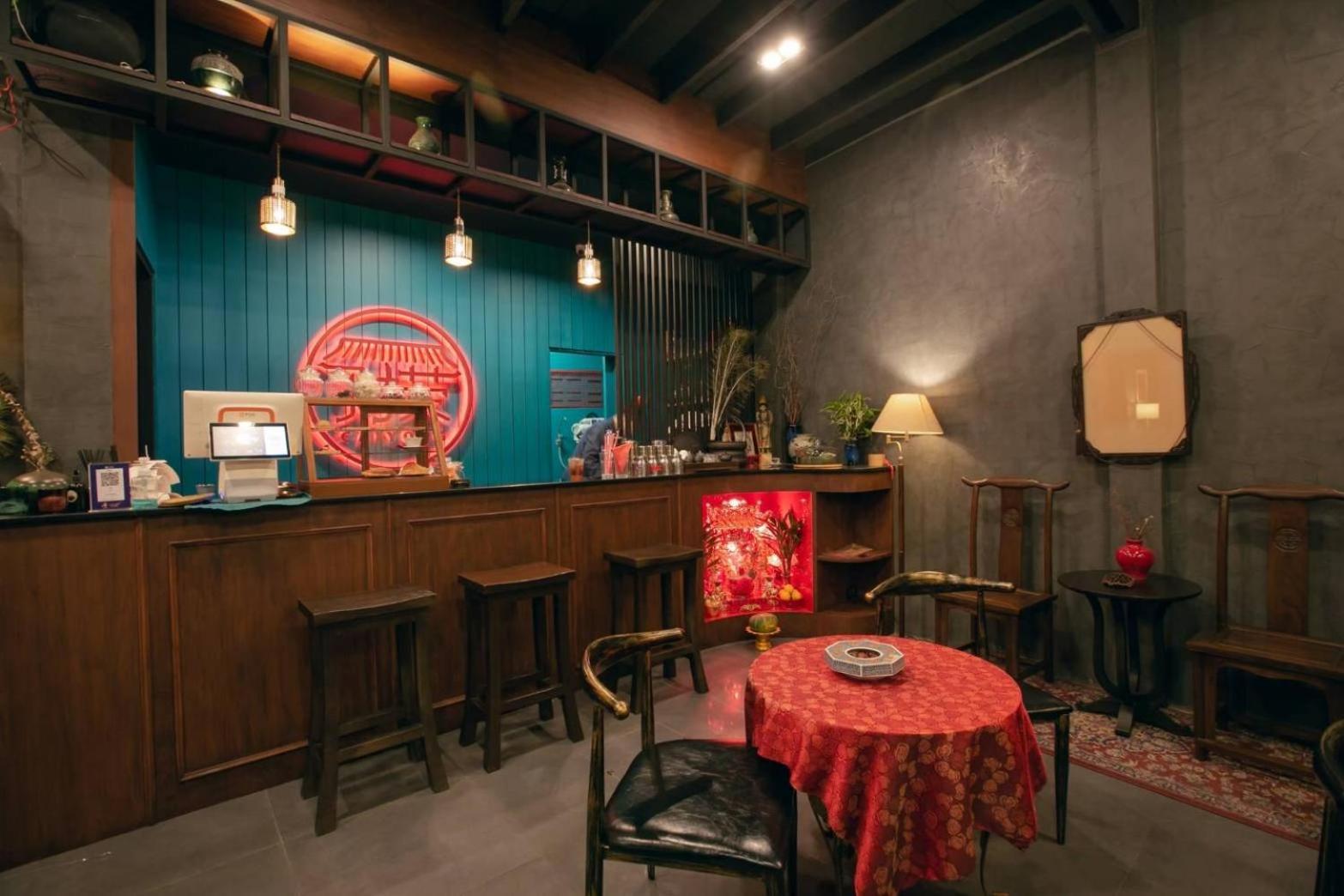 Caiyong Hometel & Cafe's * Bangkok