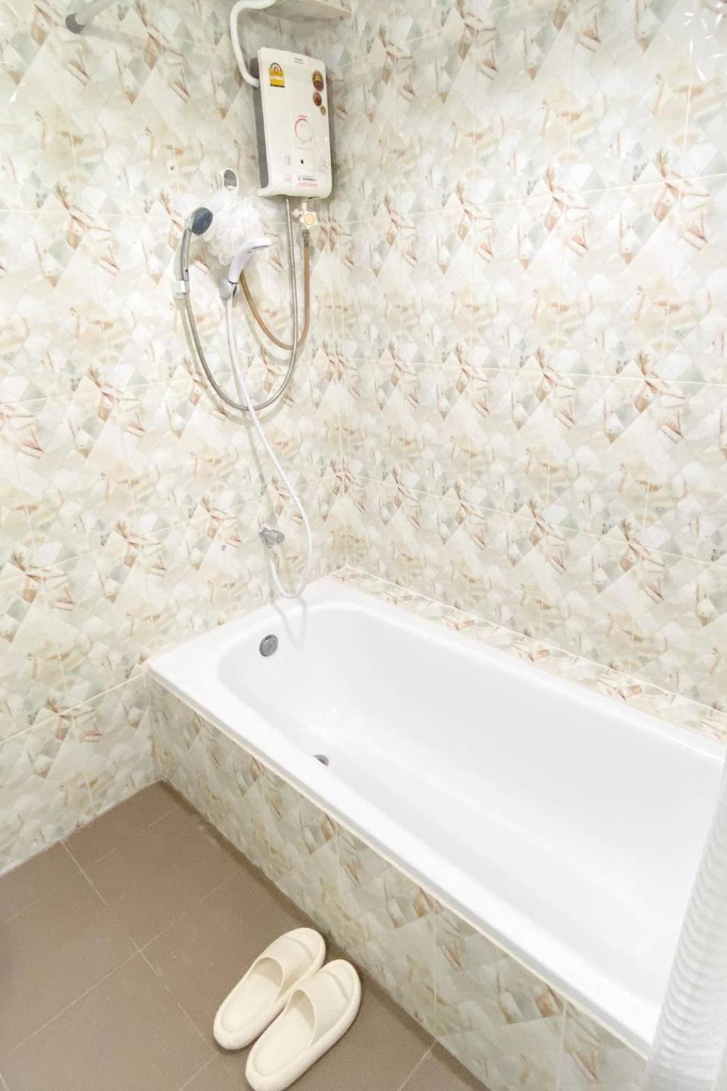 Cozy 1br Walk To Bts And Airport Rail Link Close To Malls T Apartment Bangkok