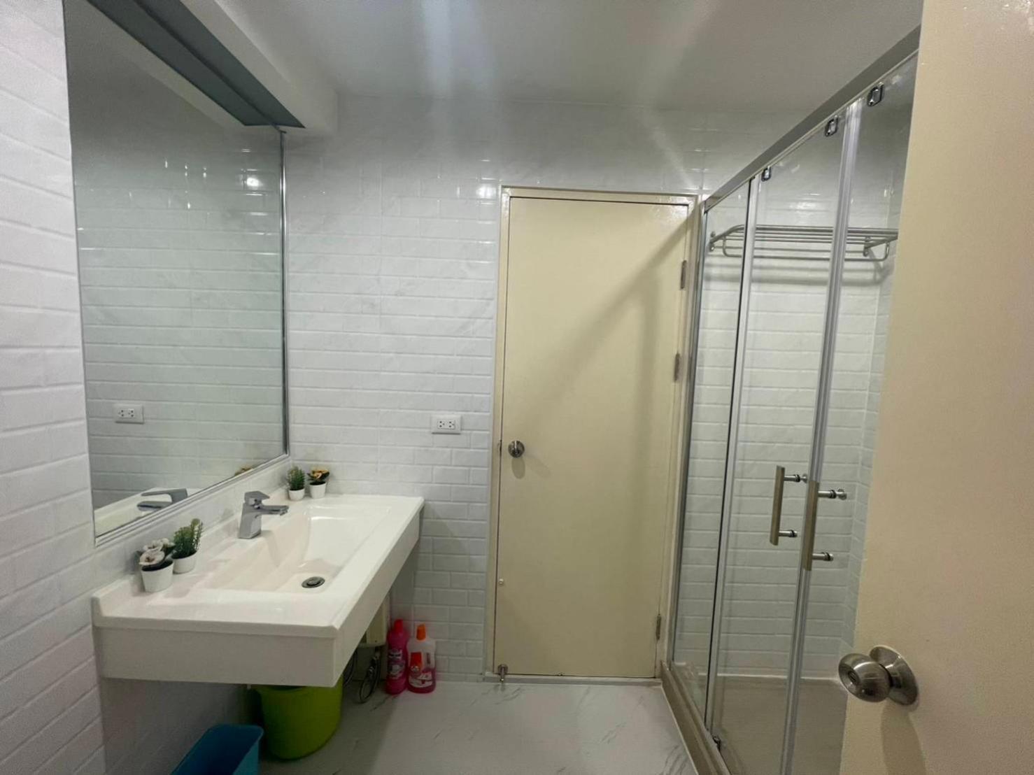 Cozy 1br Walk To Bts And Airport Rail Link Close To Malls G7 Pangsapuri *