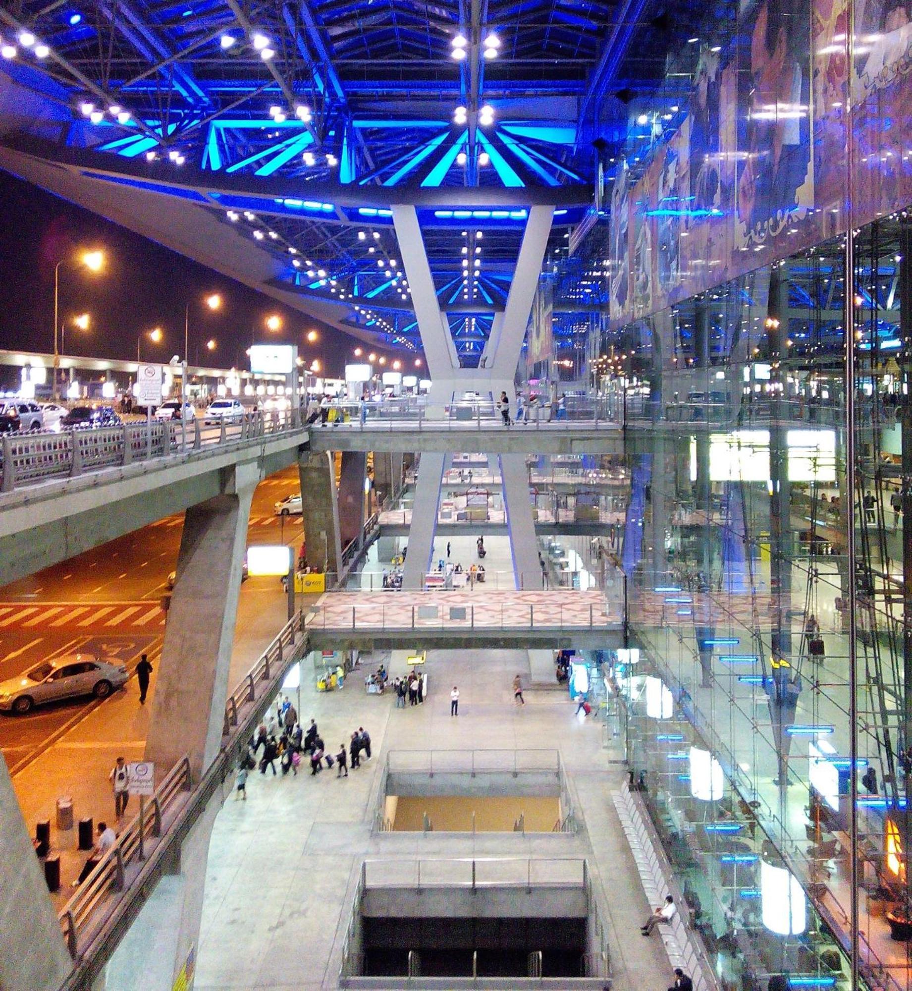 Go Suvarnabhumi Airport โกอินน์ สุวรรณภูมิ แอร์พอร์ต X * Bangkok