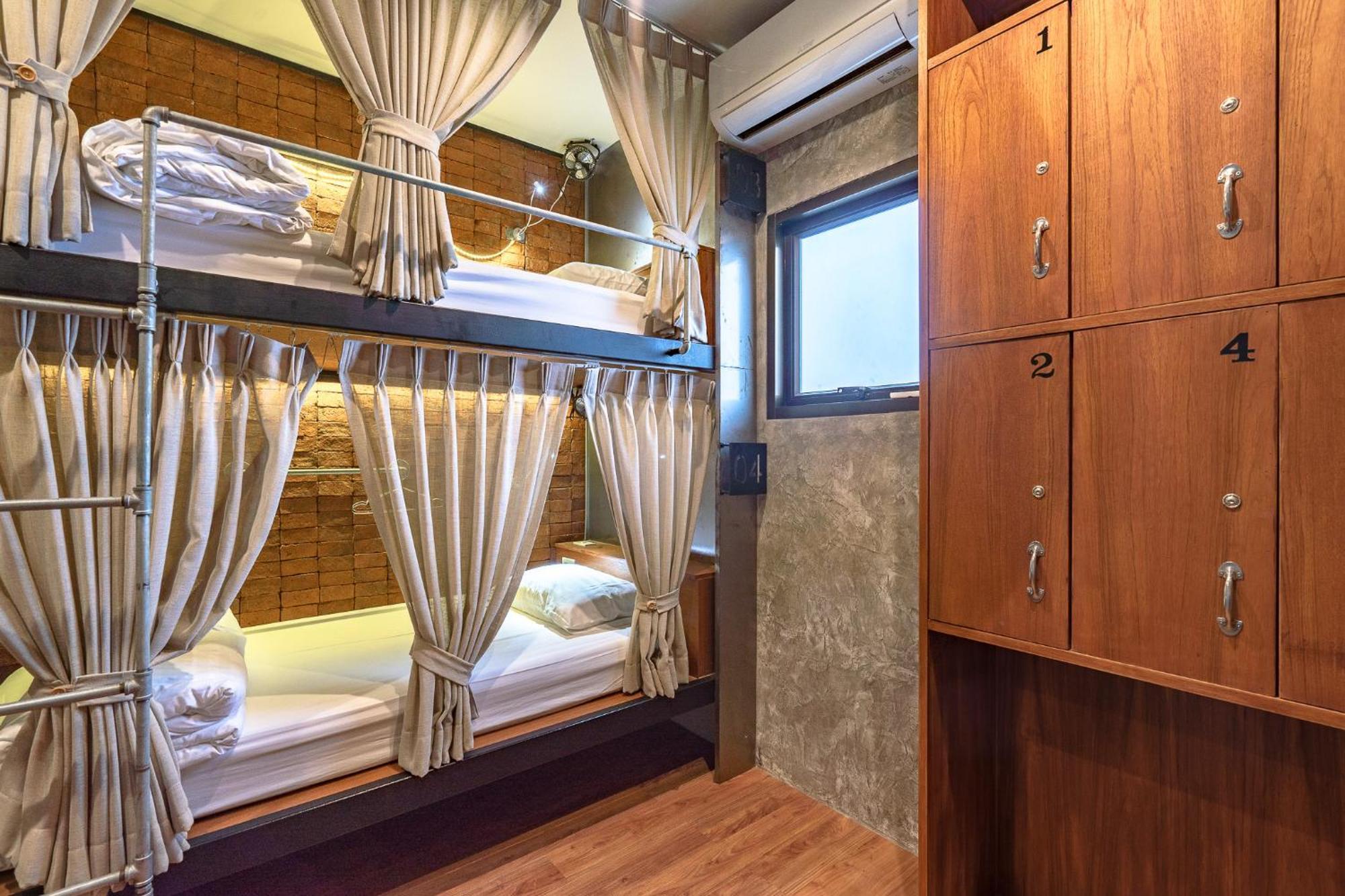 Siam Plug In Hotel