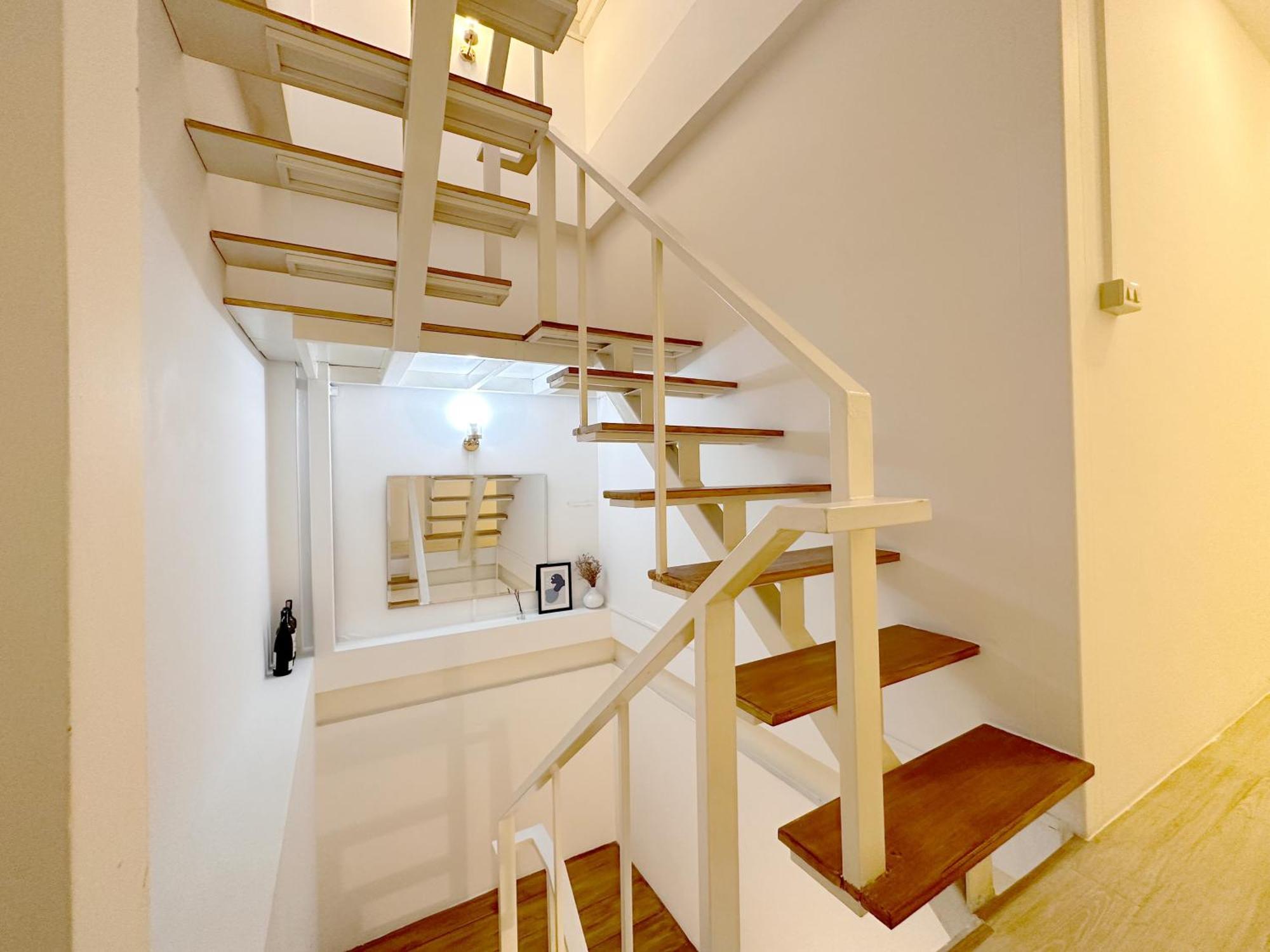 Na Ekkamai Apartment