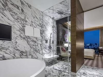 137 Pillars Hotel 5*