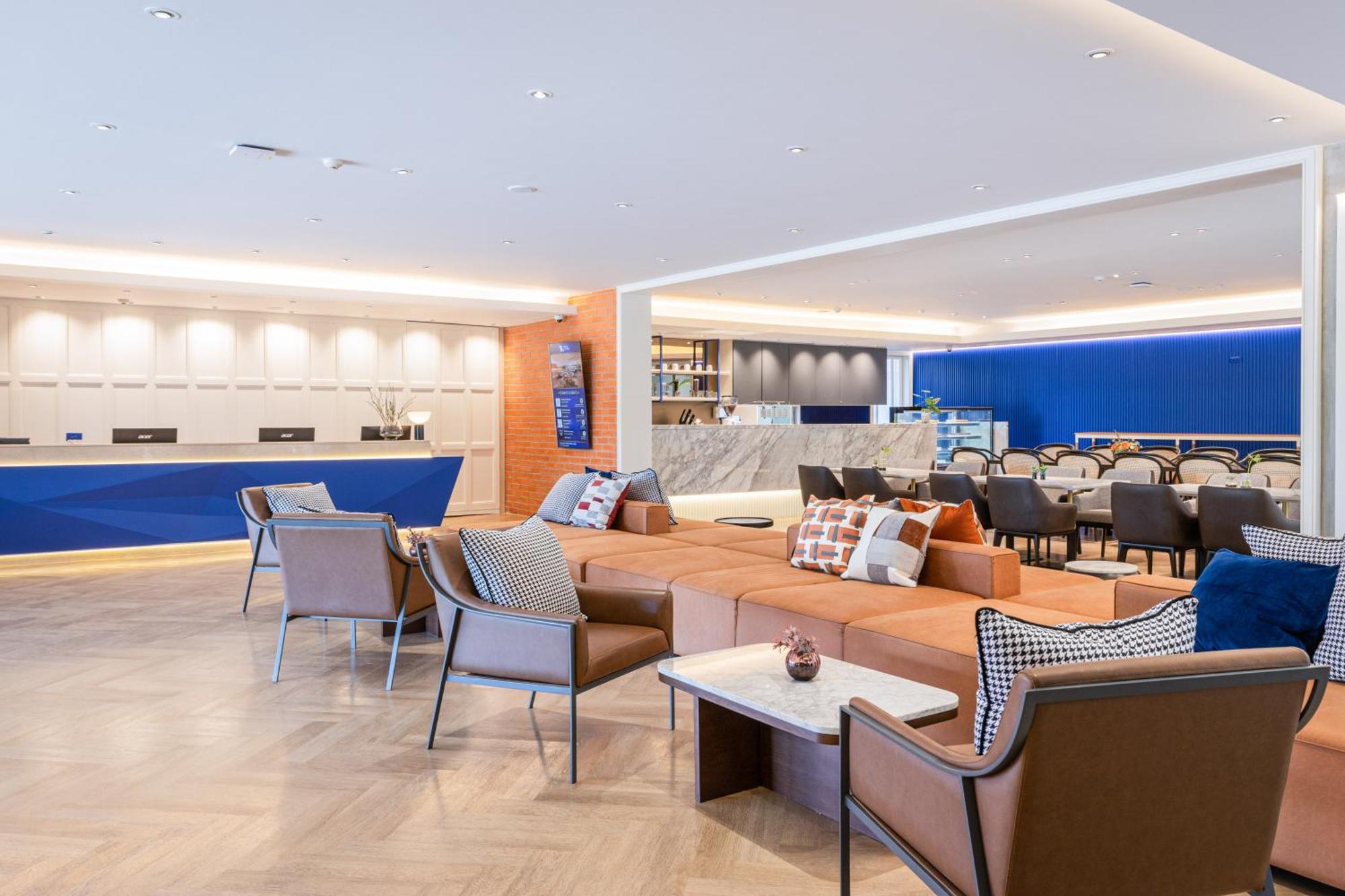 Blue Hippo 4* Bangkok