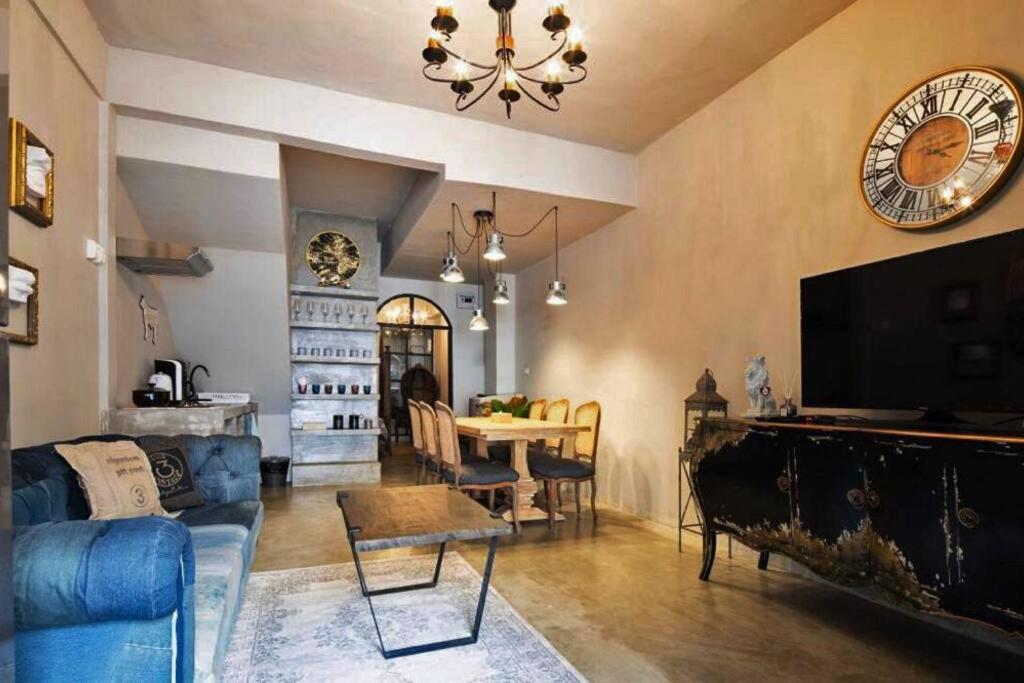 Villa Beautiful 3 Bedroom Baroque House Near Asoke Bts *