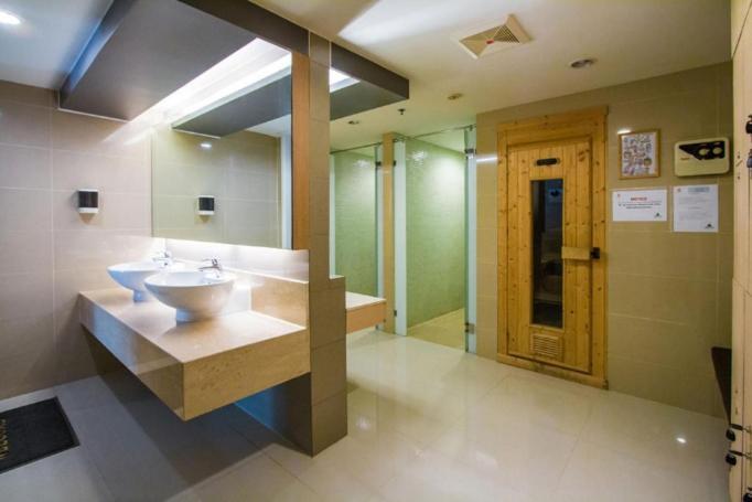 15 Sukhumvit Residences * Bangkok