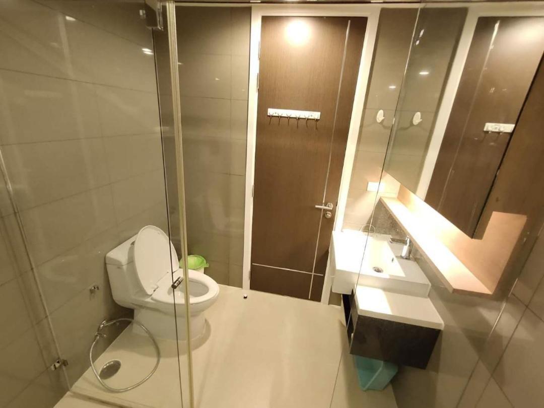 15 Sukhumvit Residences