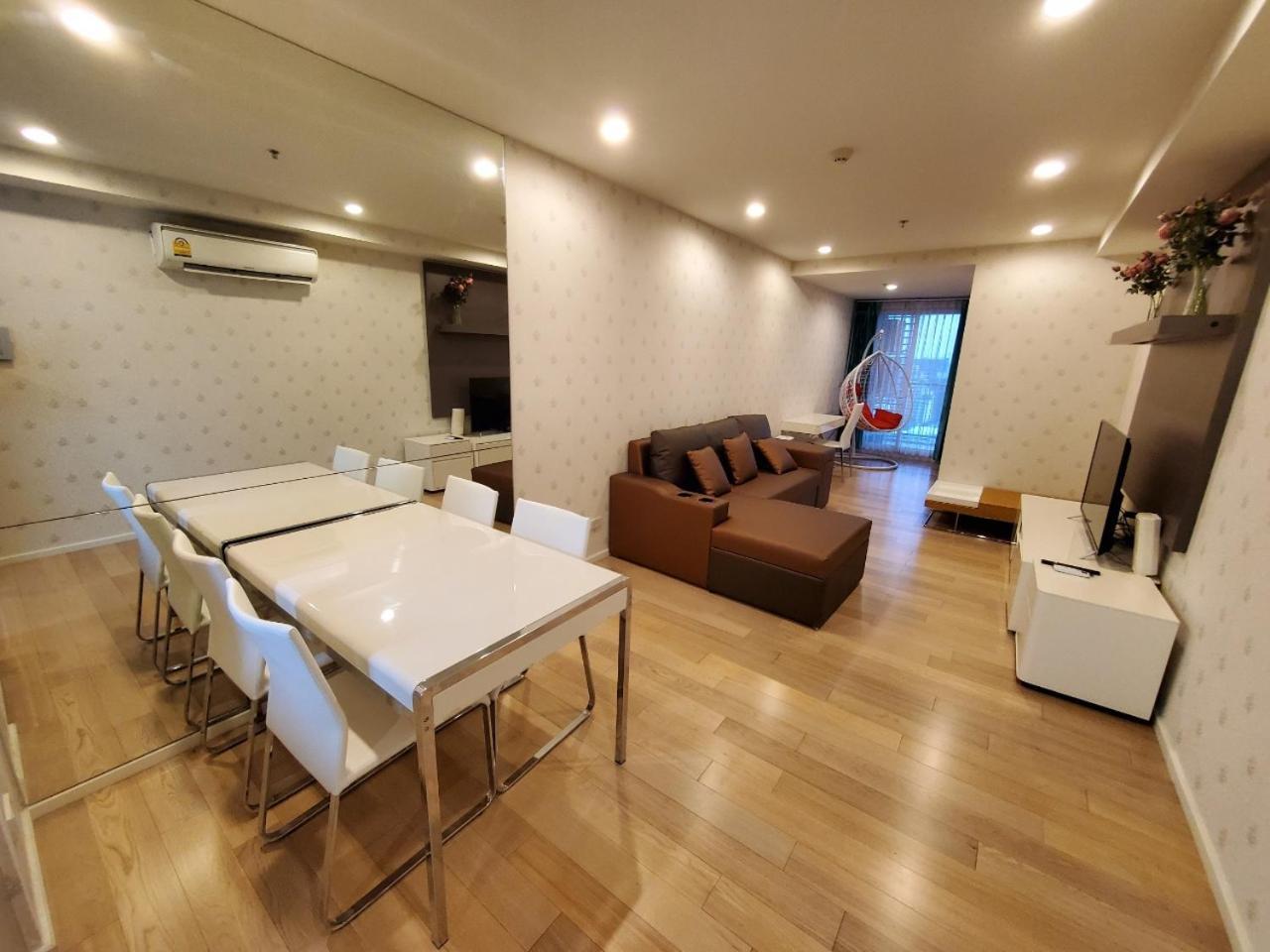 15 Sukhumvit Residences *