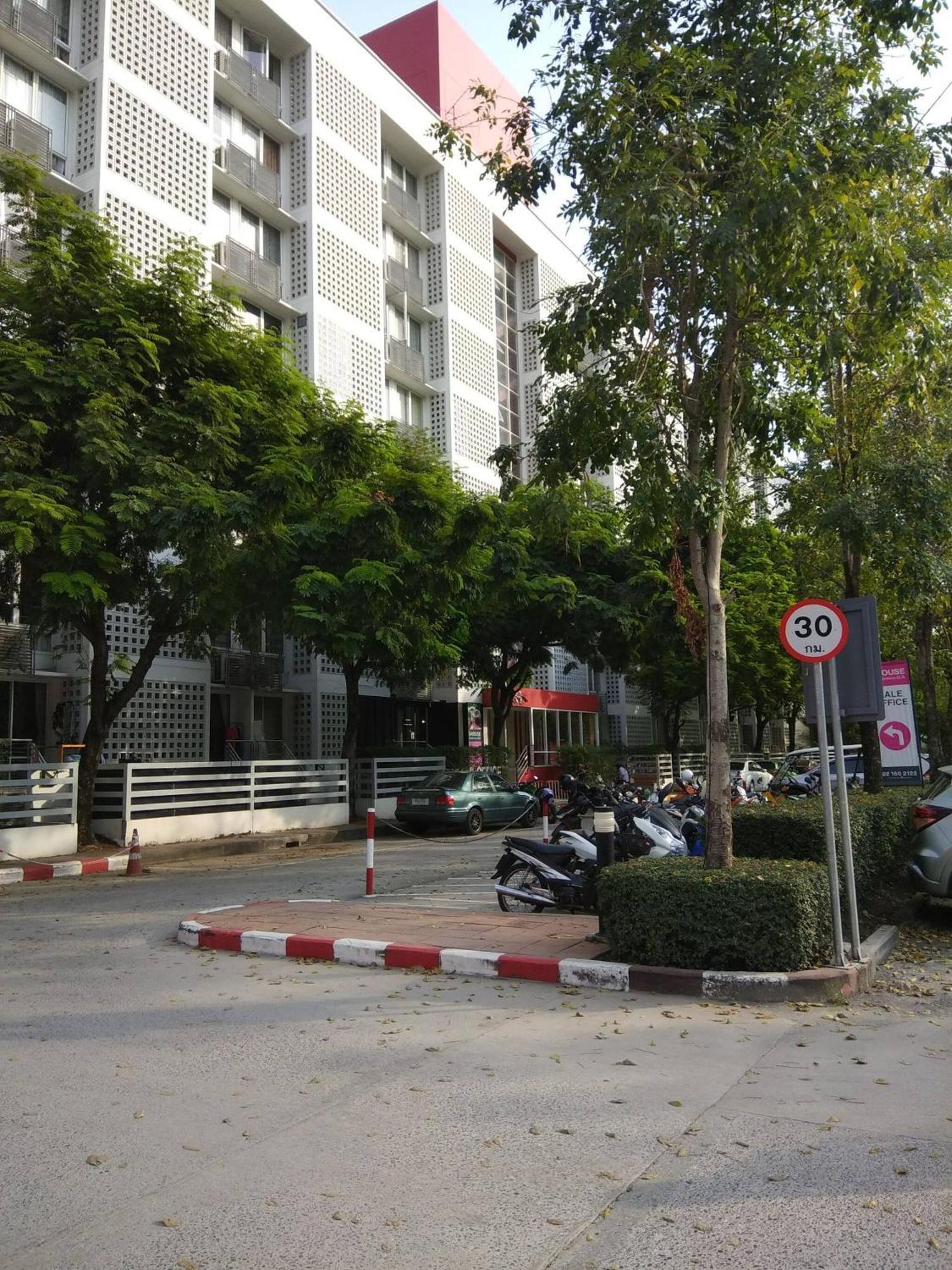 Savi Deluxe3 Nr Bangkokpiyavet Hospital Apartment Bangkok