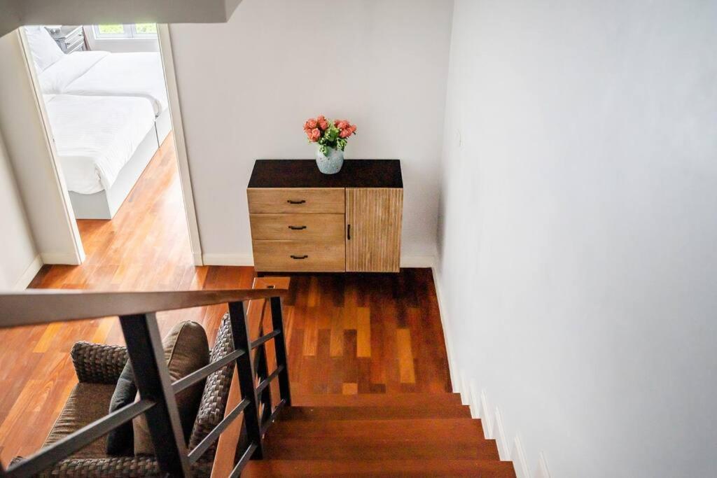 Miq_home404/asok Bts/resort Pool/10pax/1000mbwifi Villa Bangkok