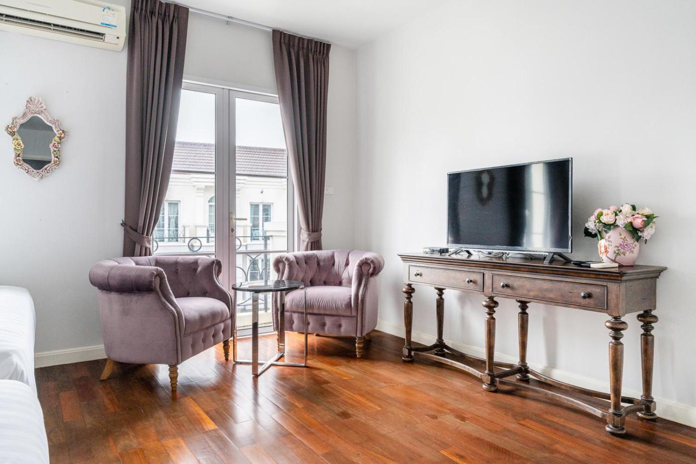 Villa Miq_home404/asok Bts/resort Pool/10pax/1000mbwifi *