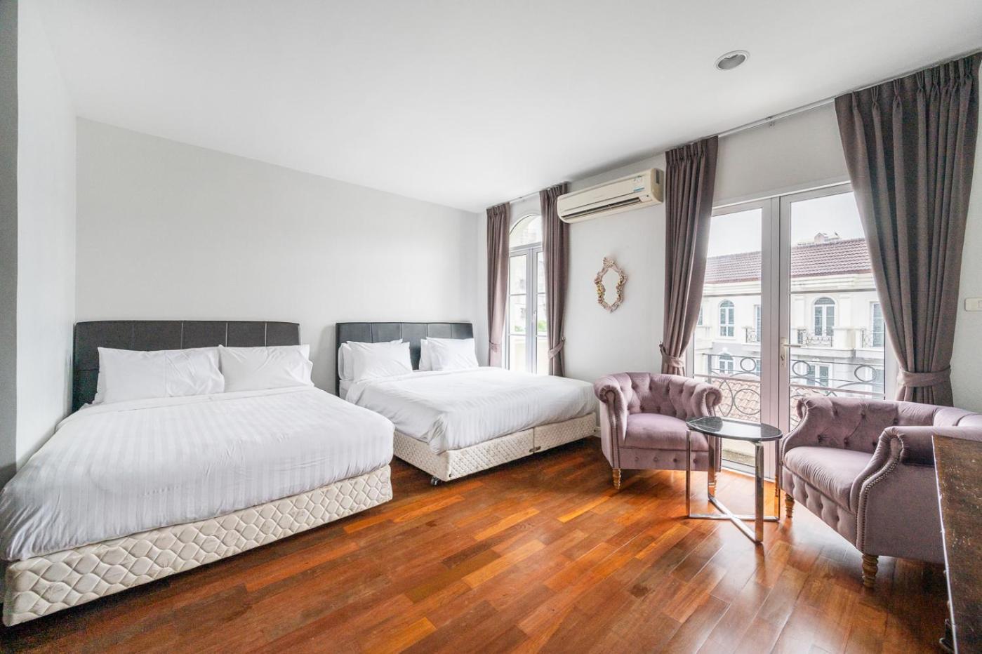 Miq_home404/asok Bts/resort Pool/10pax/1000mbwifi Bangkok