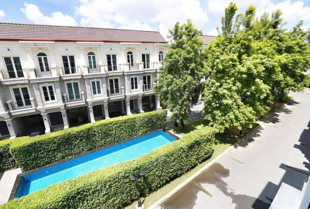Villa Miq_home404/asok Bts/resort Pool/10pax/1000mbwifi *