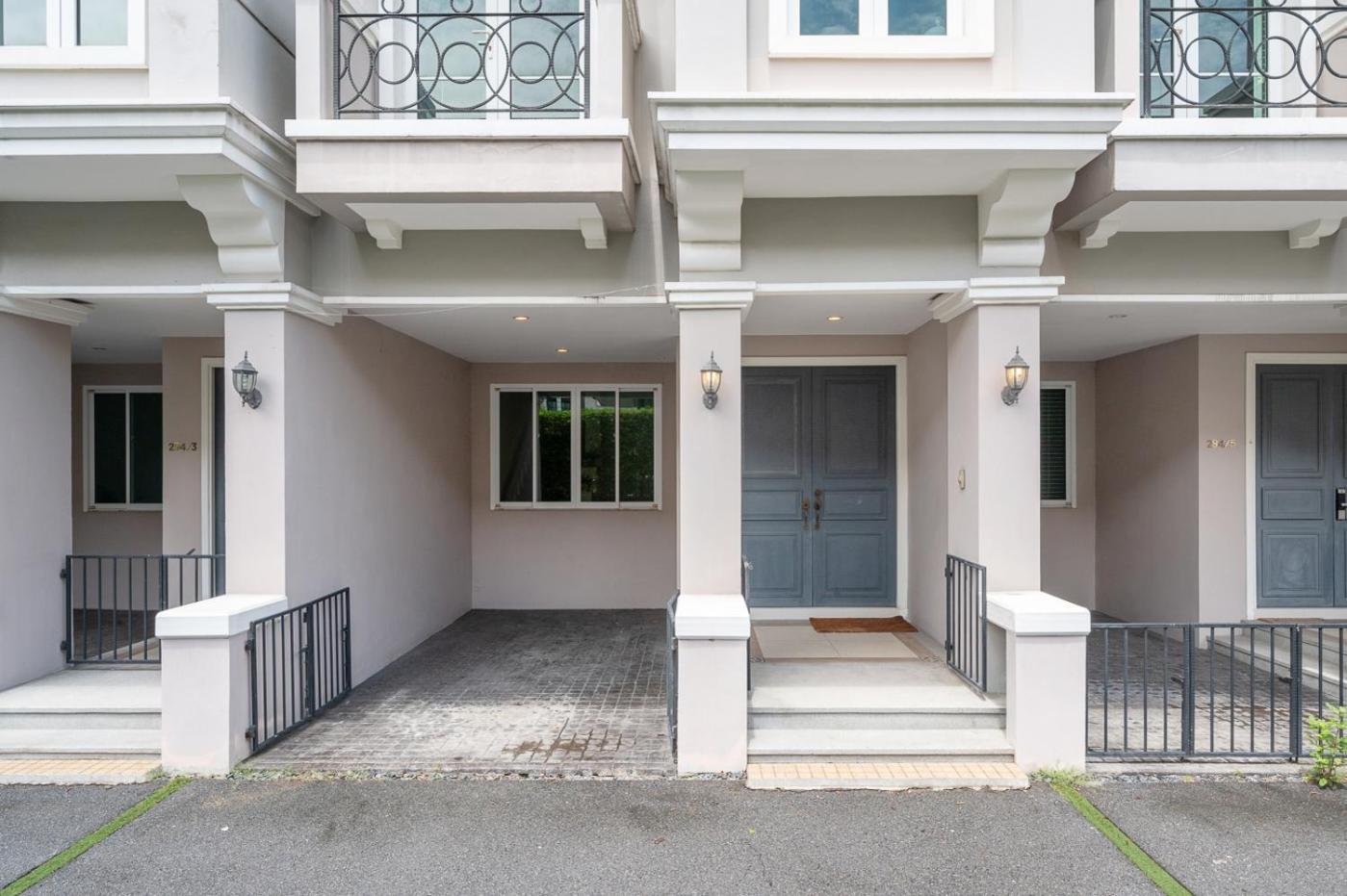 Villa Miq_home404/asok Bts/resort Pool/10pax/1000mbwifi *