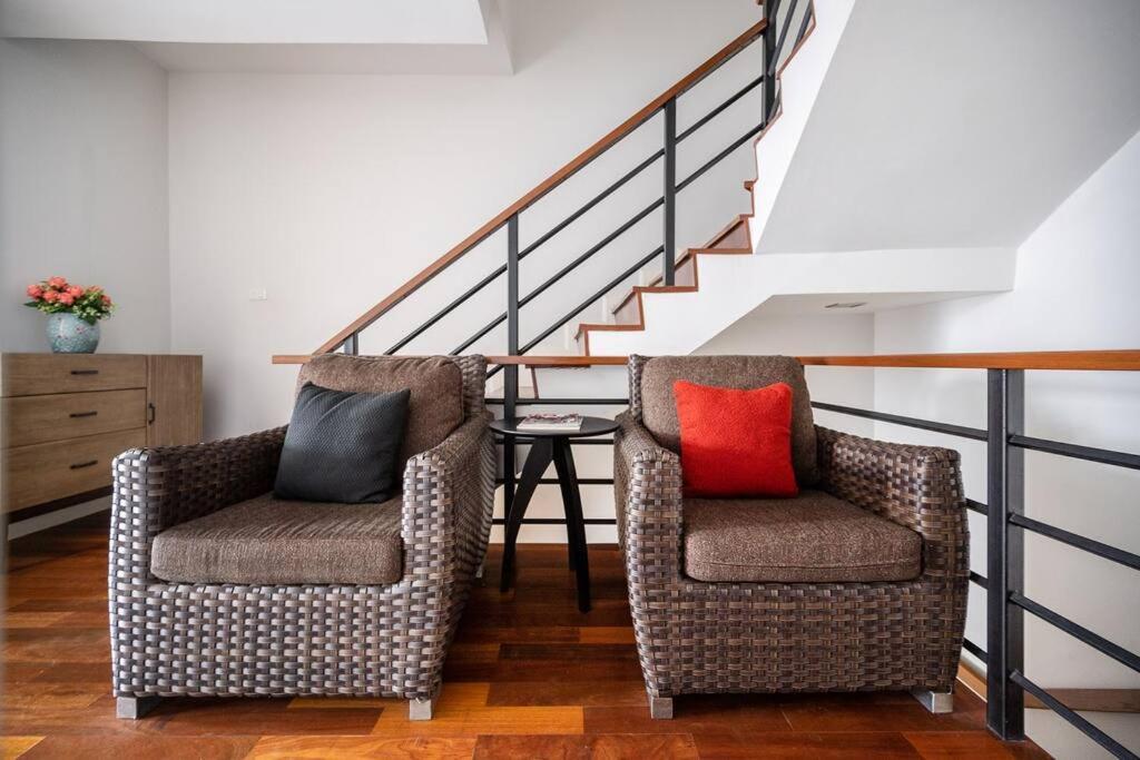 Miq_home404/asok Bts/resort Pool/10pax/1000mbwifi Villa