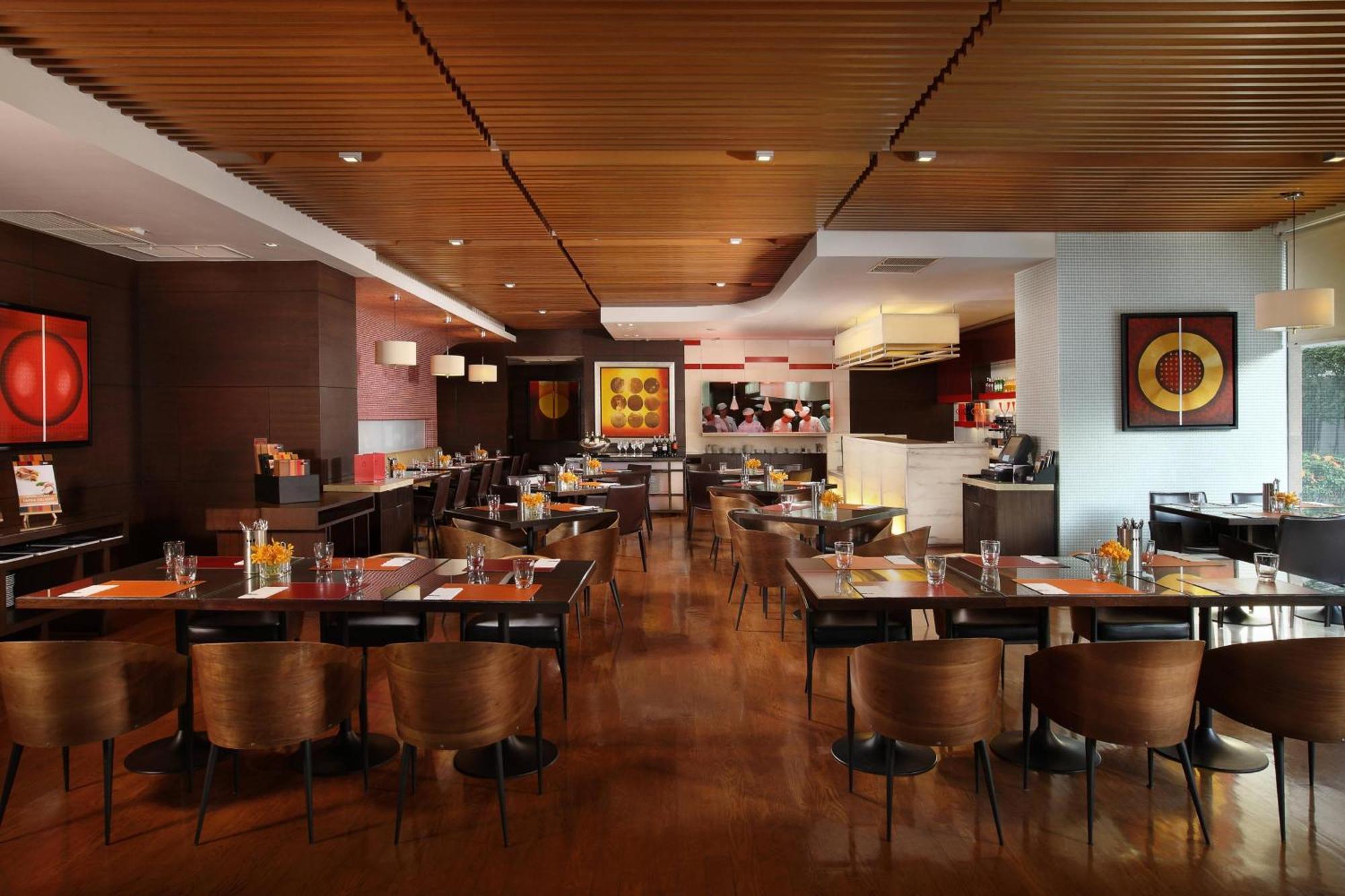Hotel Sathorn Vista, - Marriott Executive
