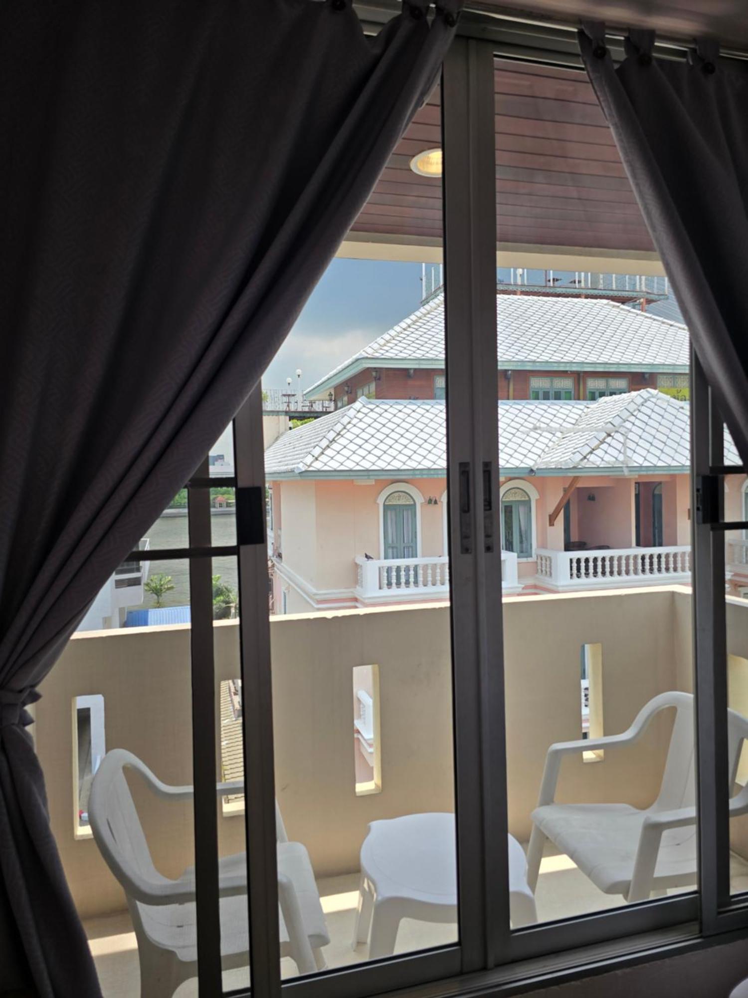 Bella Bella Riverview Guest house