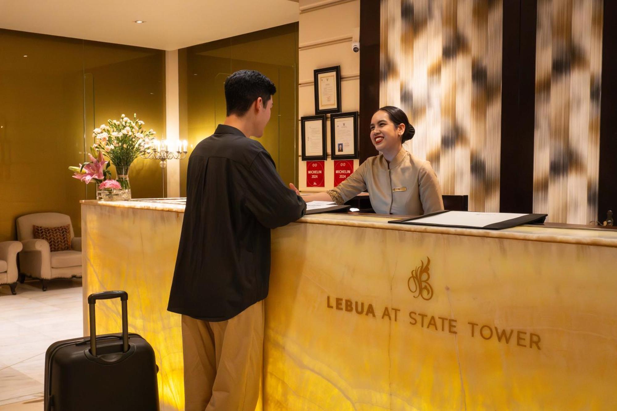 Hotel Lebua At State Tower Bangkok