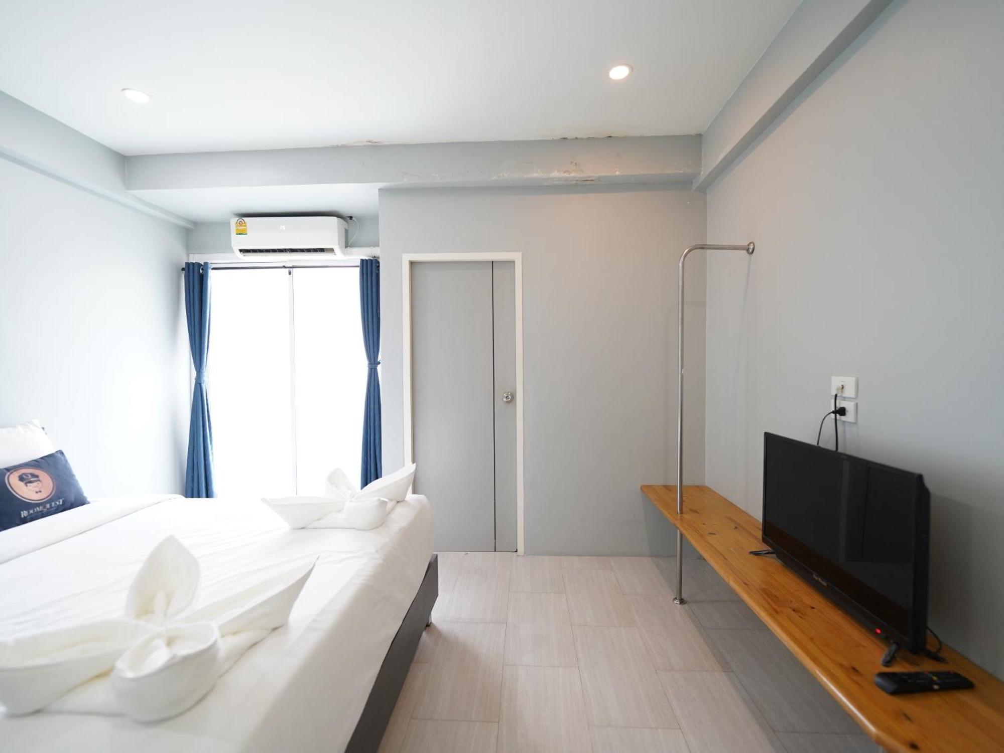 Roomquest Don Mueang Airport Hotel