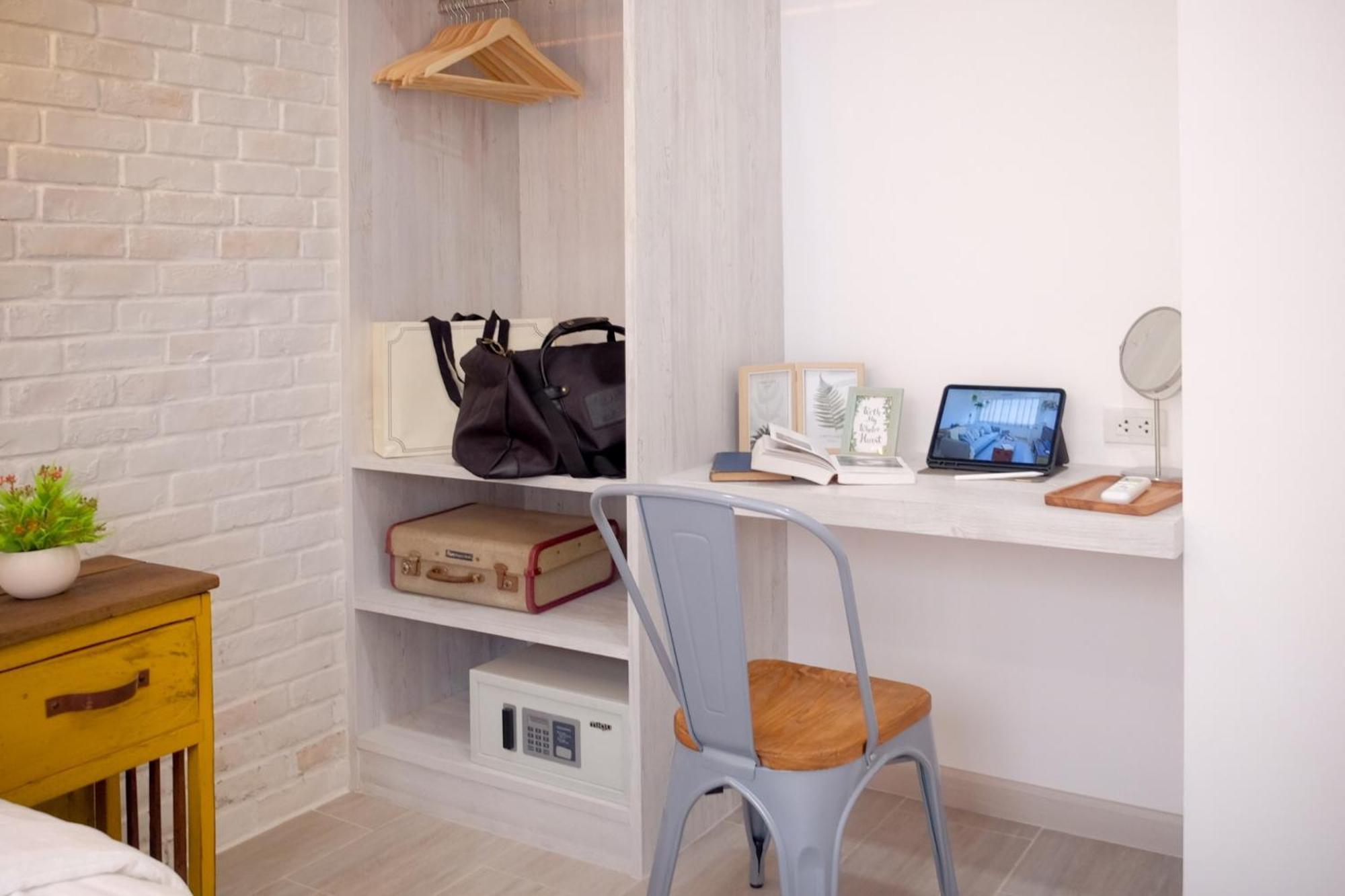 Hide And Seek Boutique Hometel Bed & Breakfast Bangkok