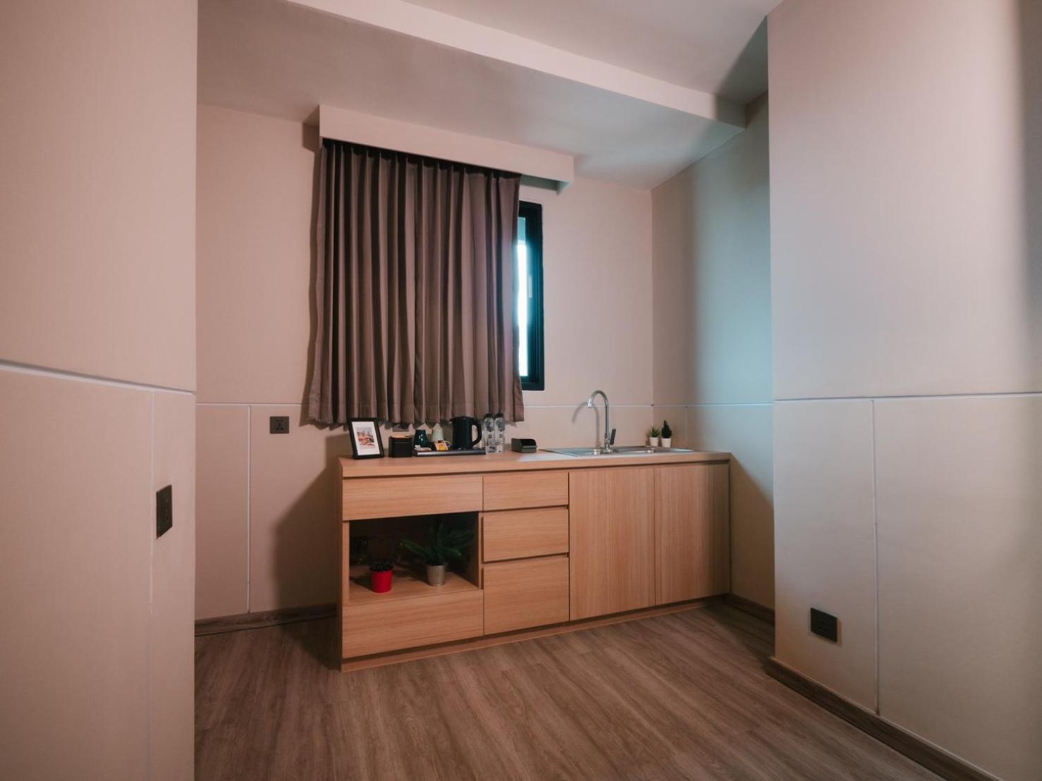 56 Hotel 4*