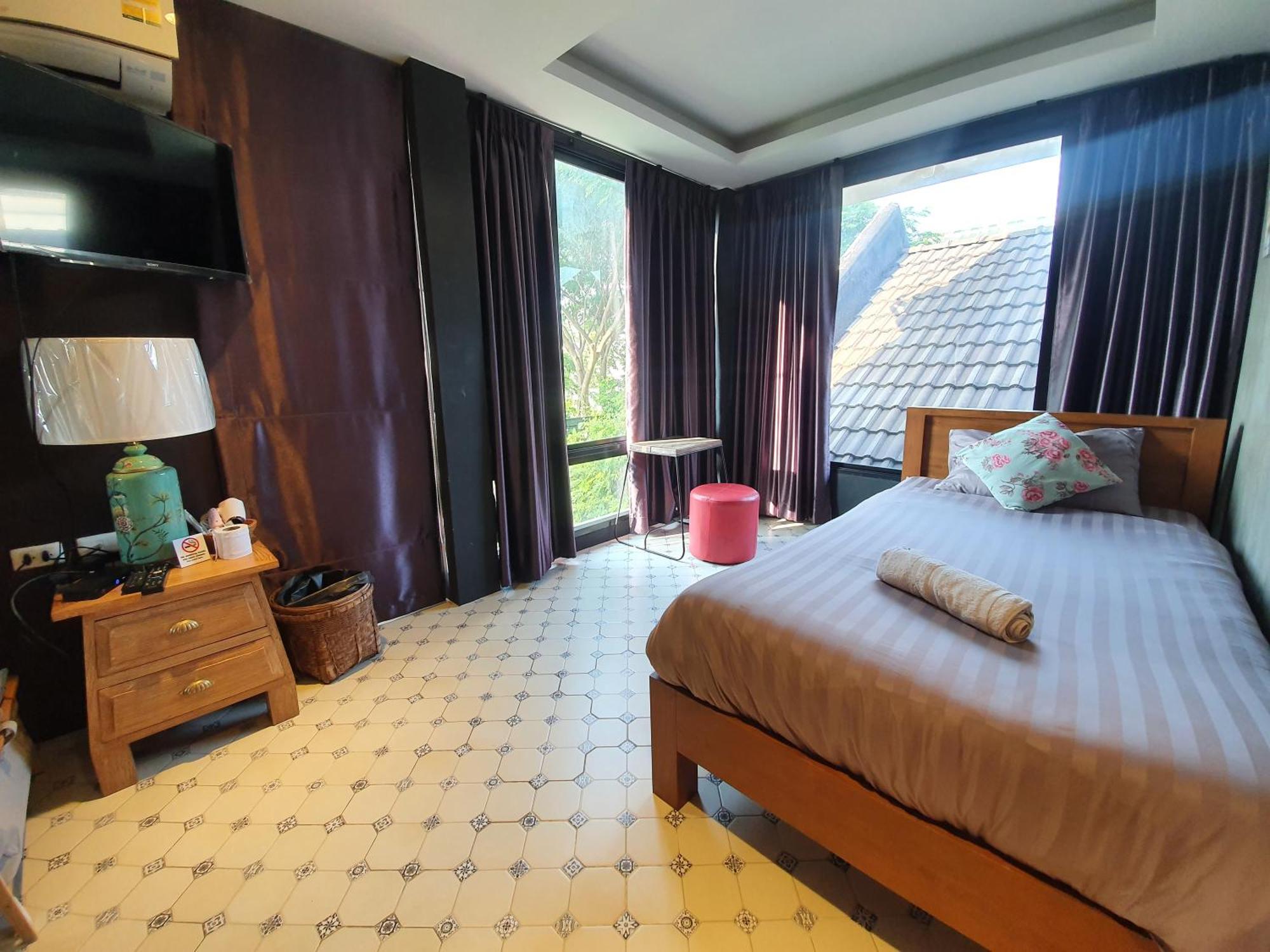 Bed & Breakfast Baan Wualamphong บ้านวัวลำพอง *