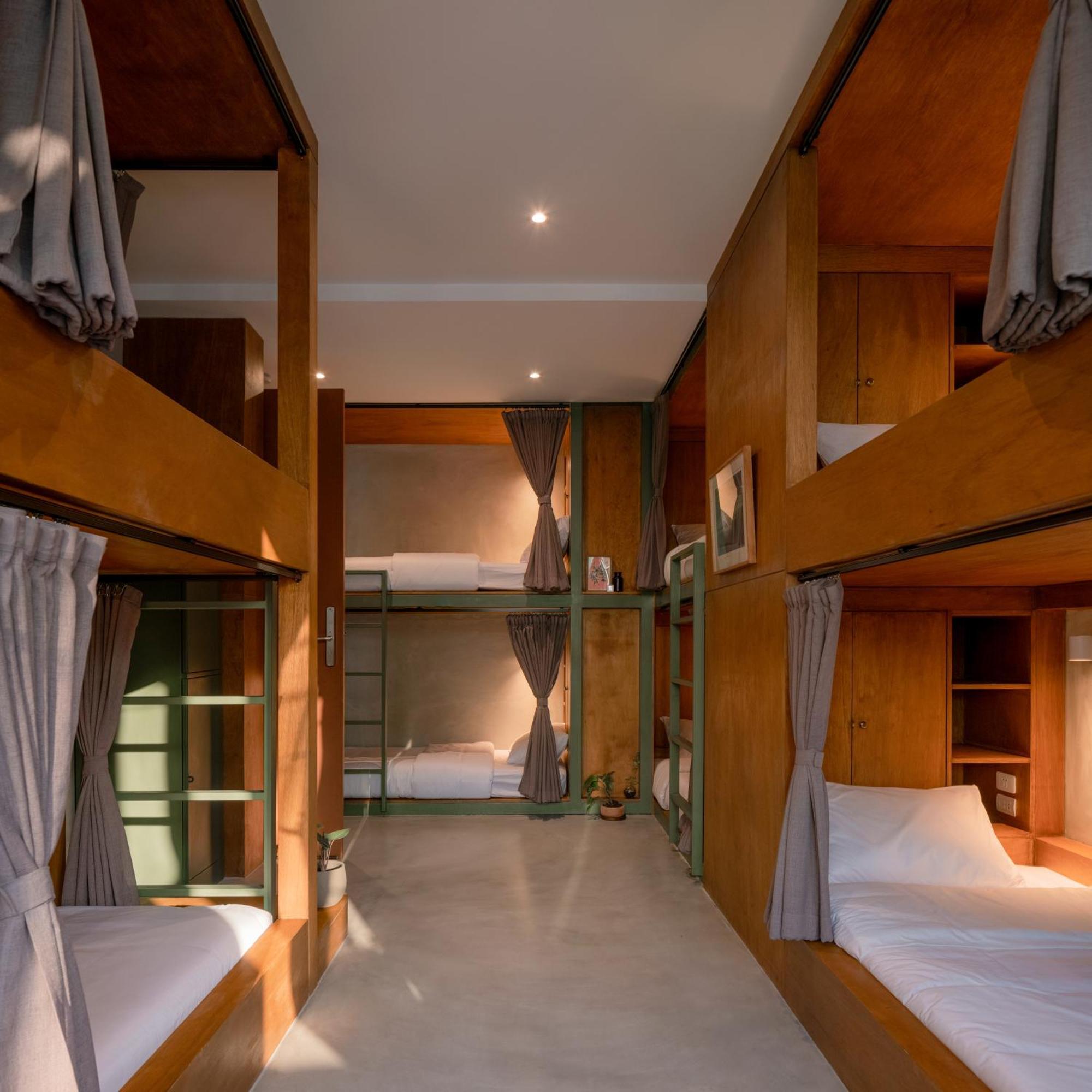 Tamni Hostel *