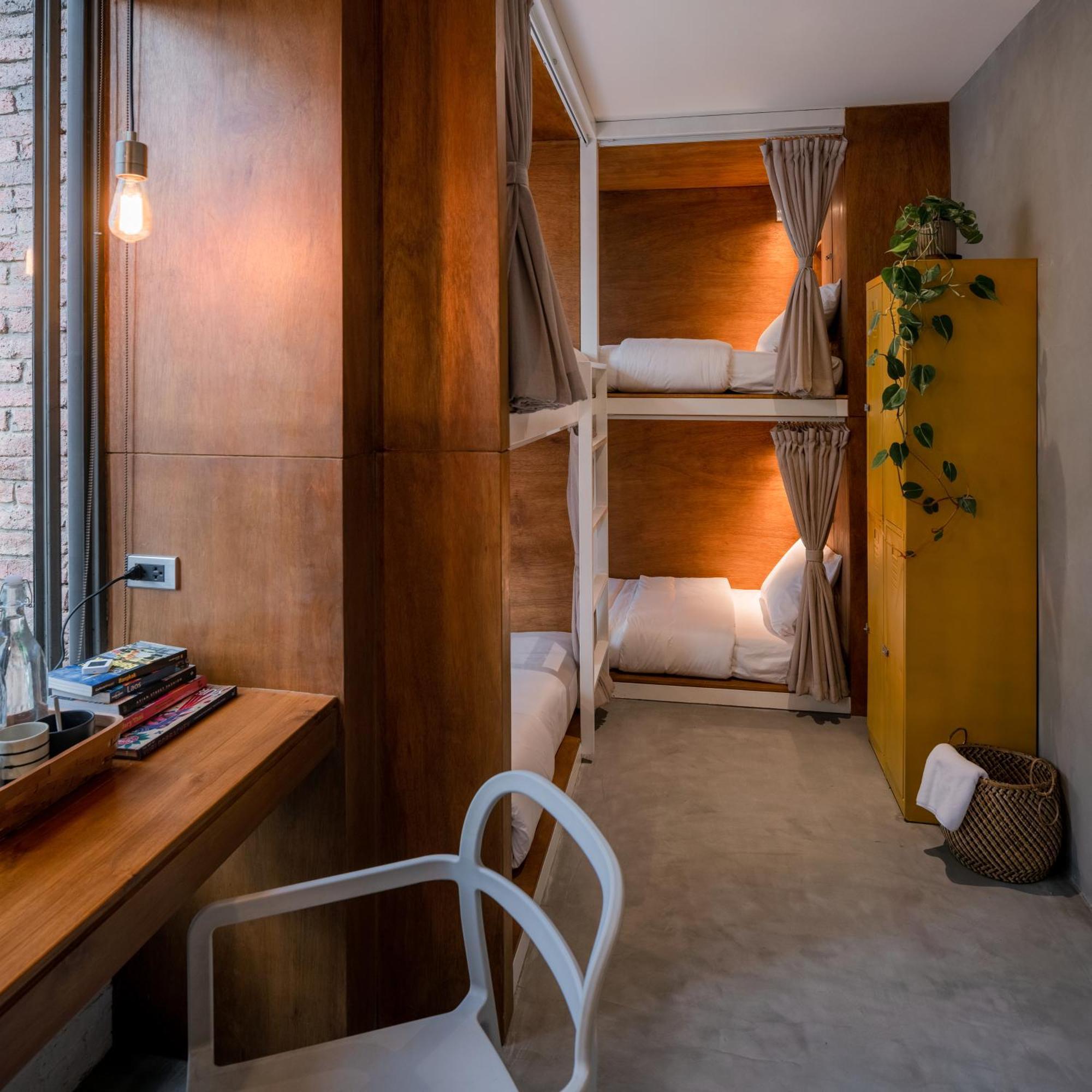 Tamni Hostel