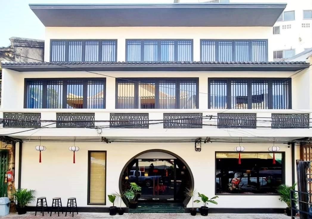 Asrama Caiyong Hometel & Cafe's Bangkok