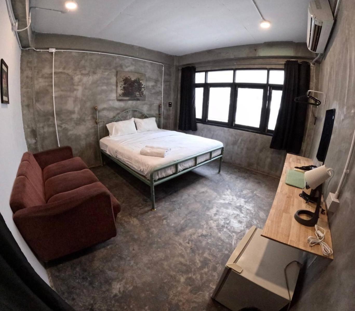 Go Bts Ari โกอินน์ รถไฟฟ้าอารีย์