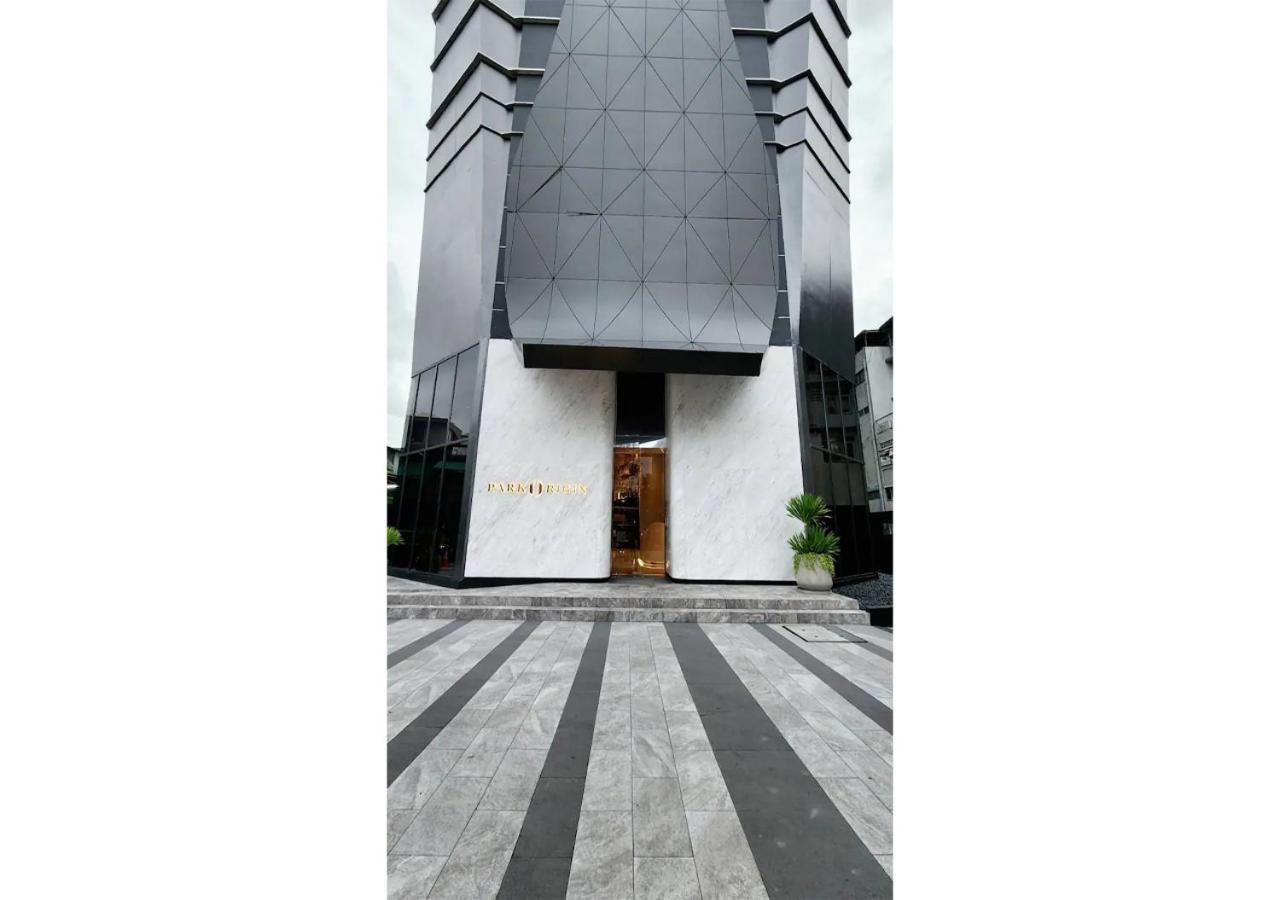 Duplex Luxury Near Bts Mrt Icon Siam Siam Paragon Apartment Bangkok