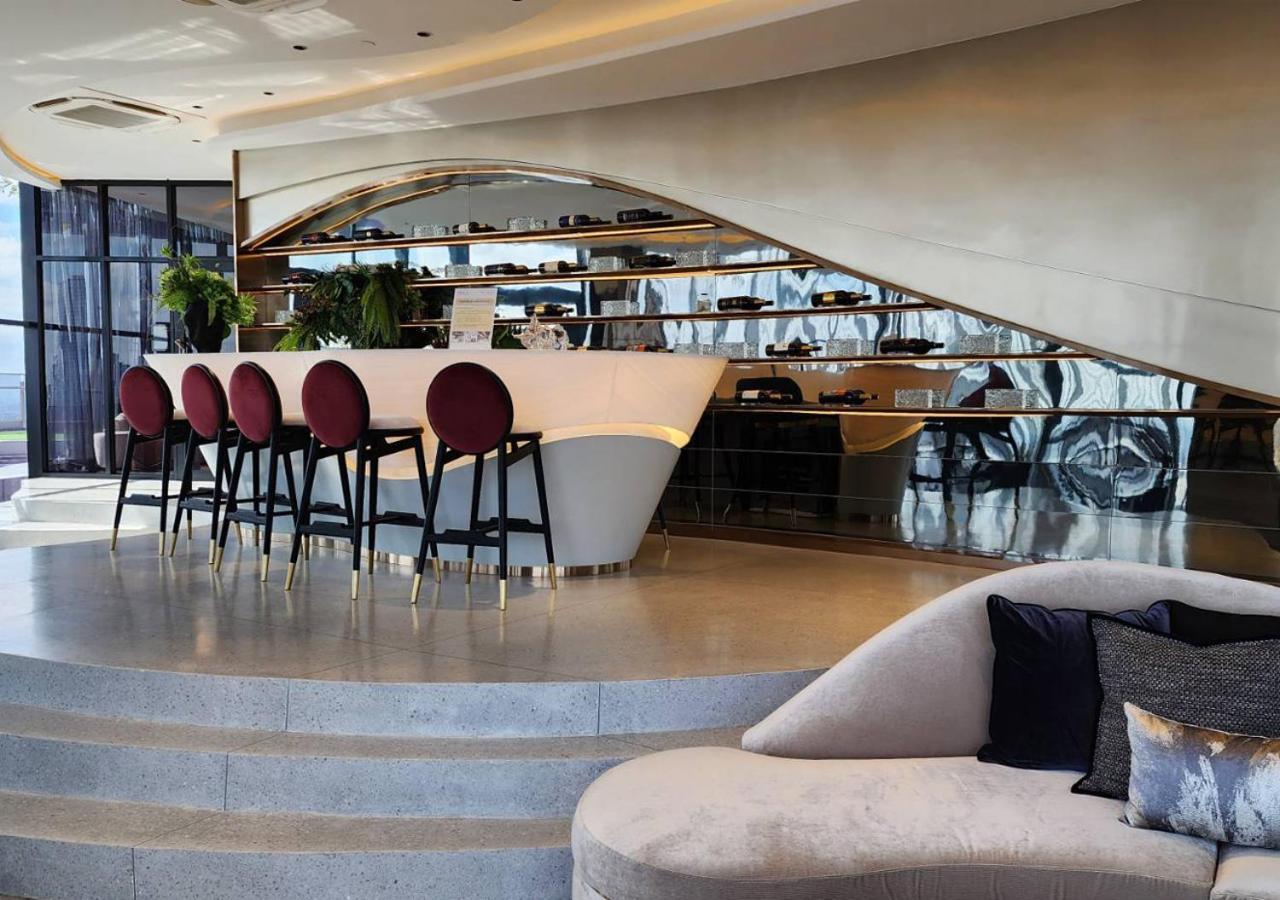 Duplex Luxury Near Bts Mrt Icon Siam Siam Paragon Bangkok