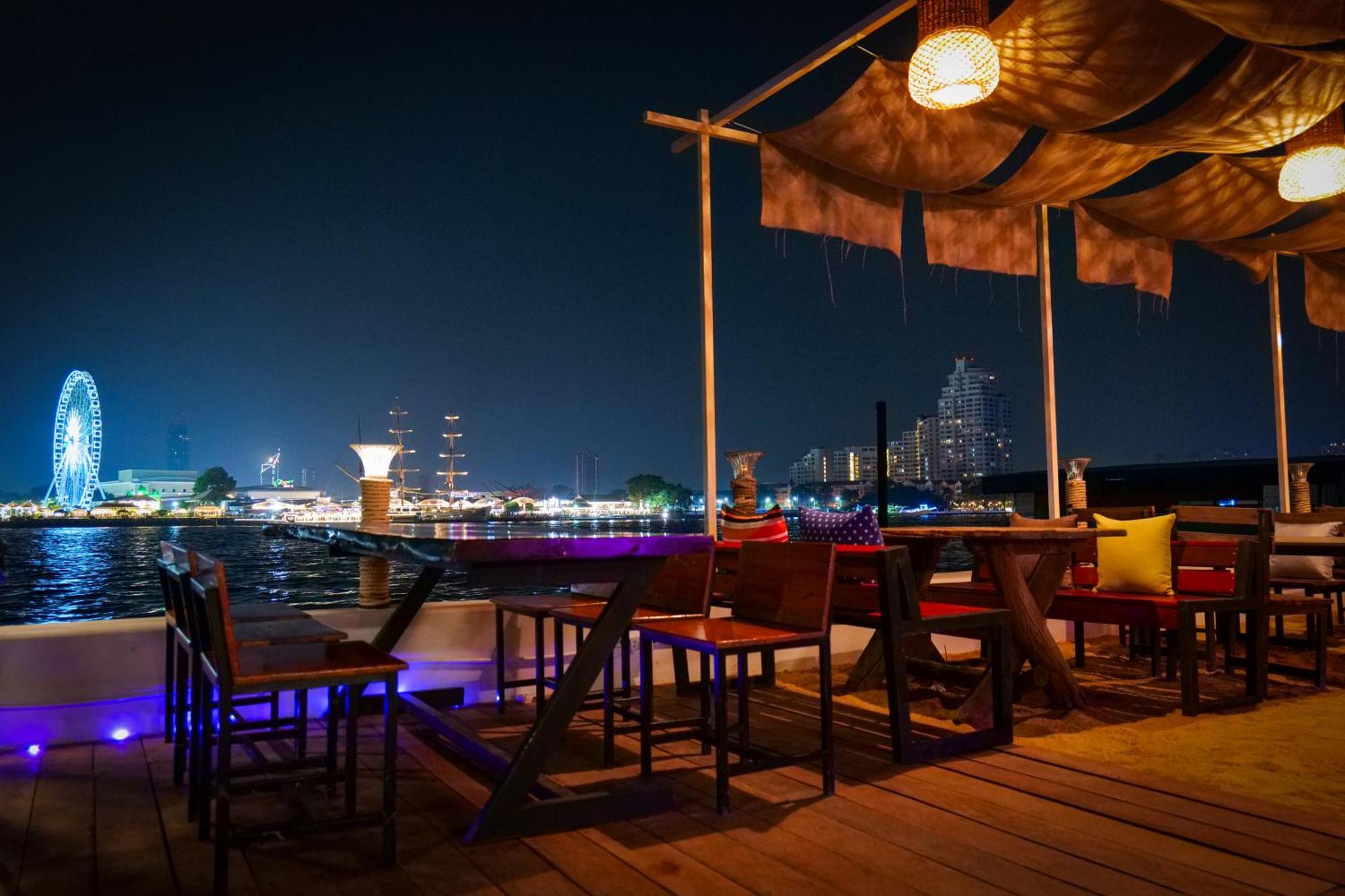 Hotel Anandpura Riverside
