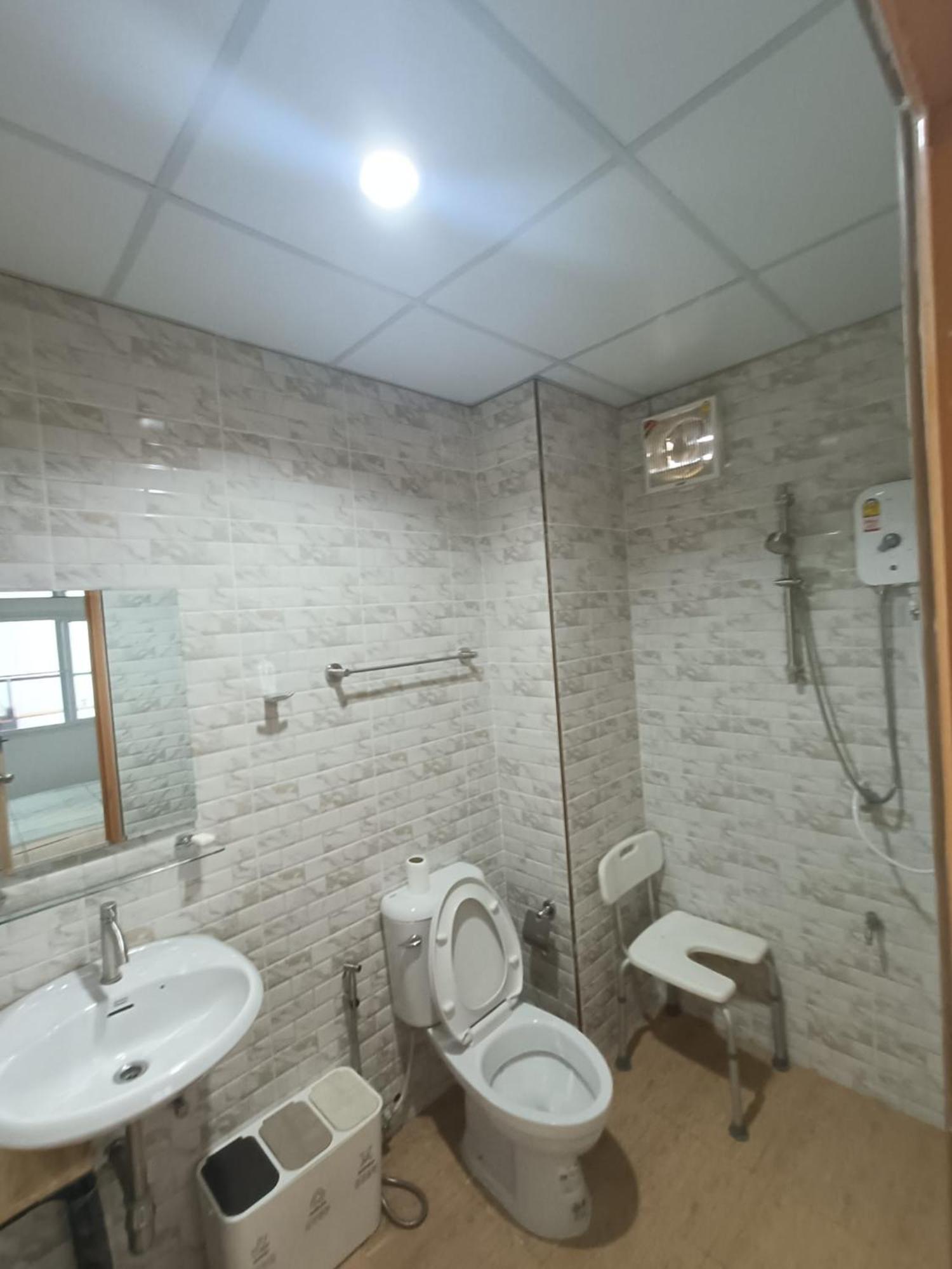 Apartamento Merit Courtyard Suvarnaphumi House Banguecoque
