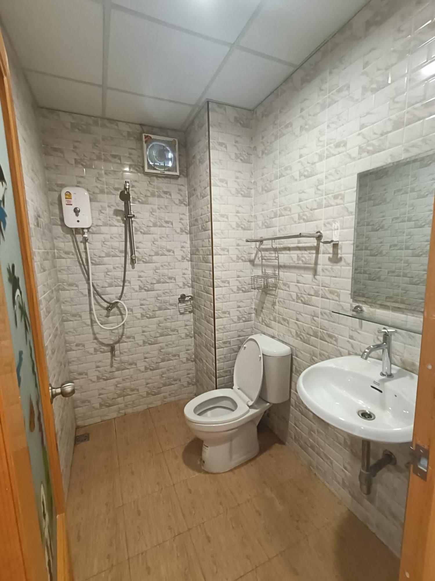 Apartamento Merit Courtyard Suvarnaphumi House Banguecoque