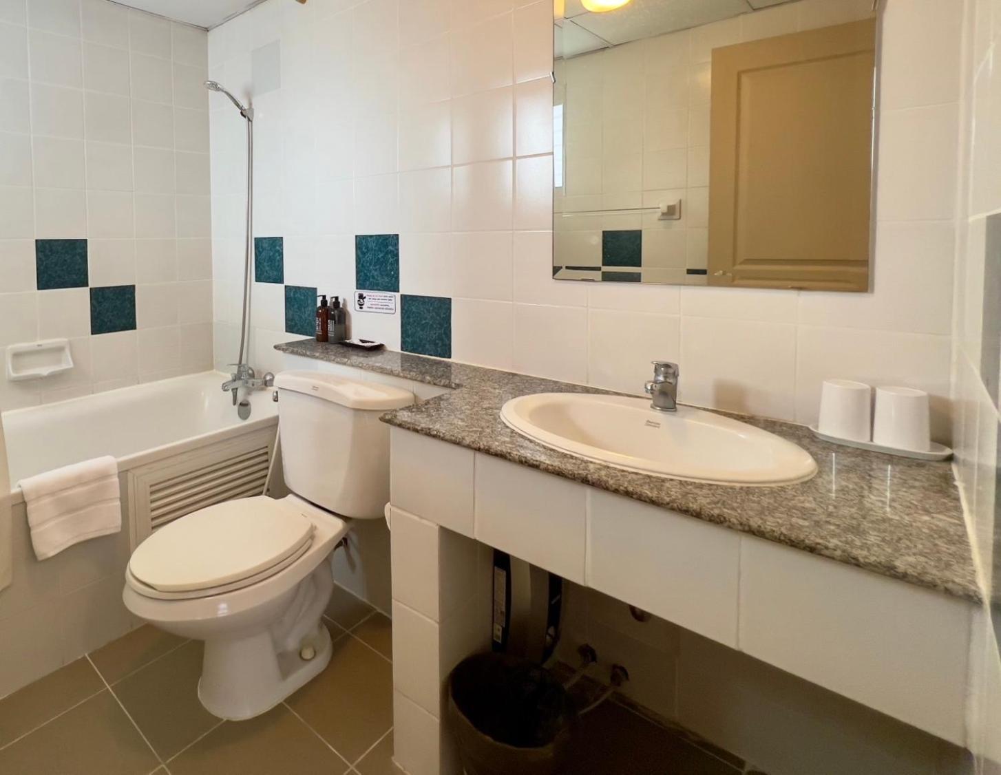 Aparthotel Bu Place 4*