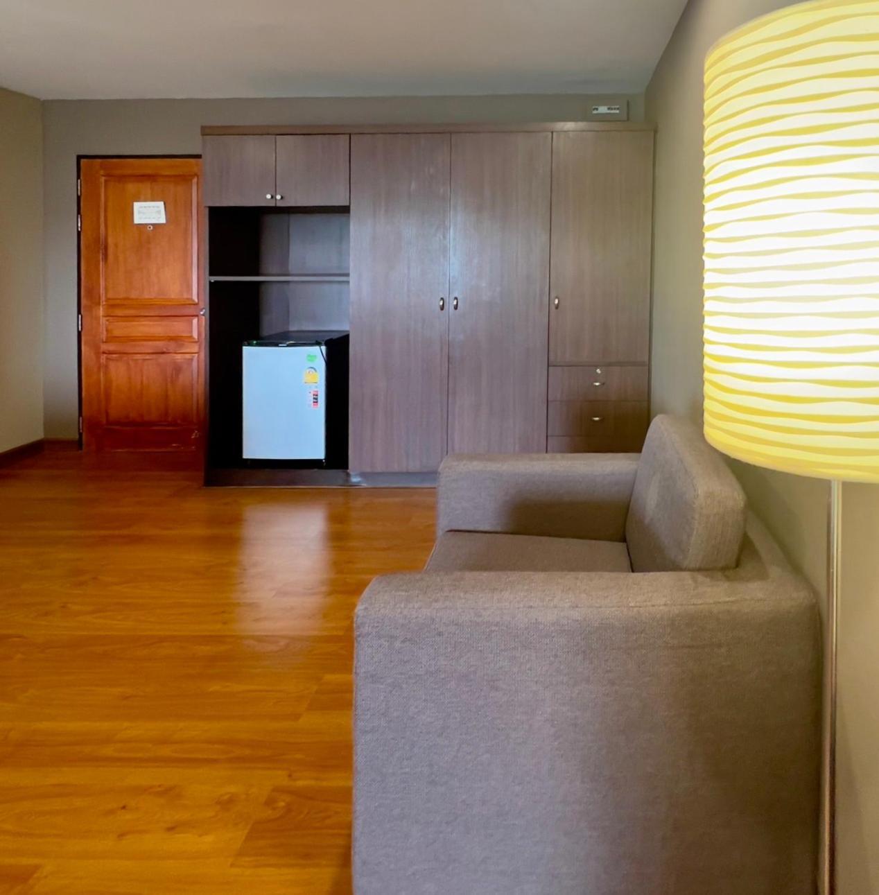 Bu Place Aparthotel 4*
