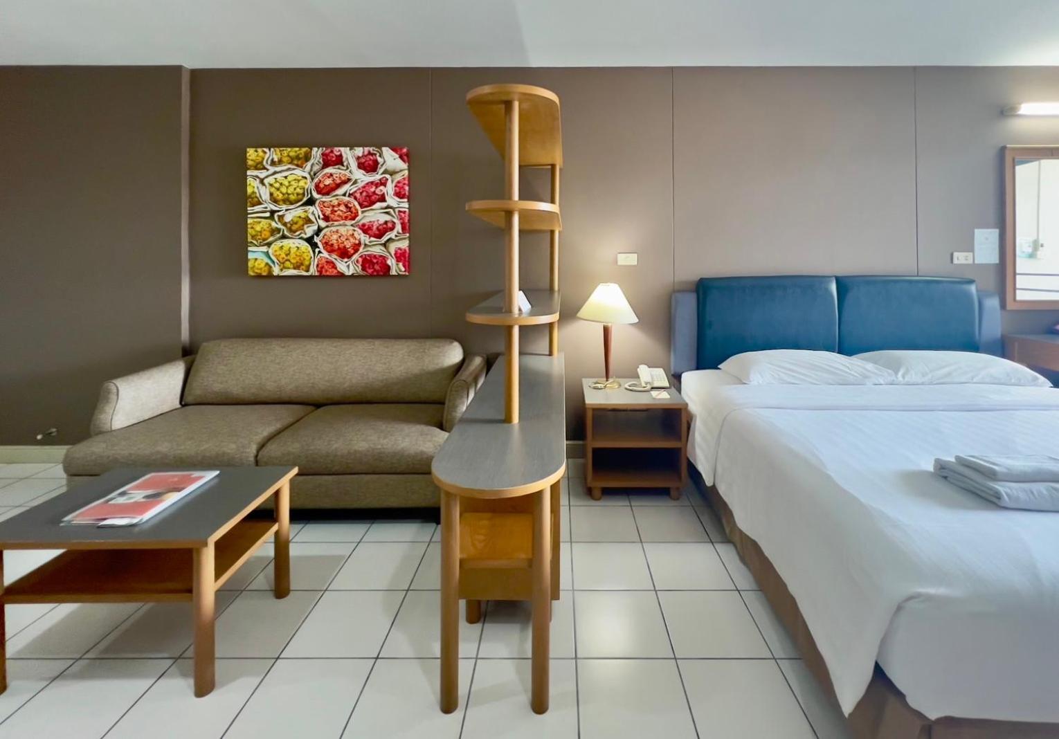 Bu Place Aparthotel 4*