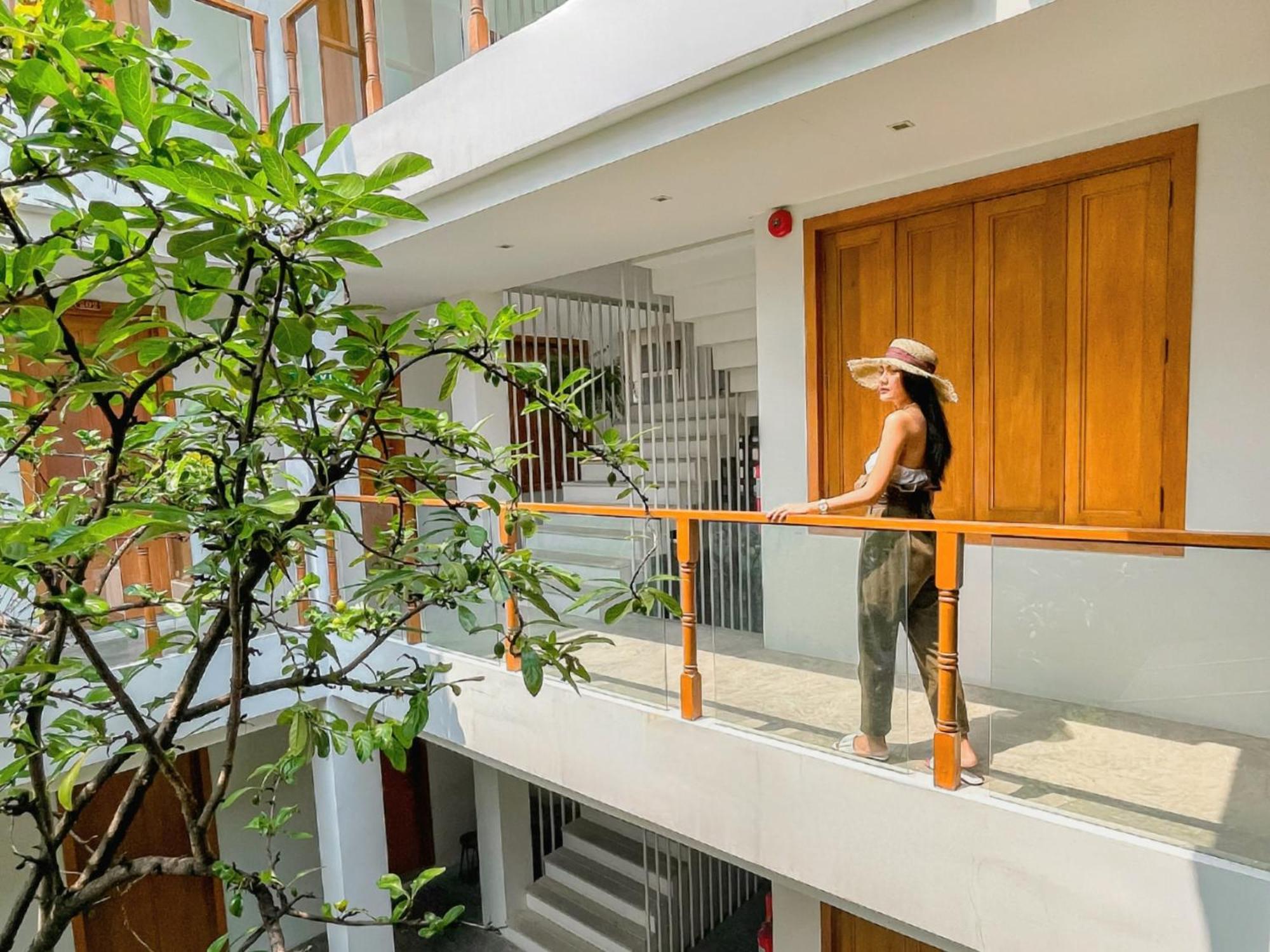 Vali Hotel