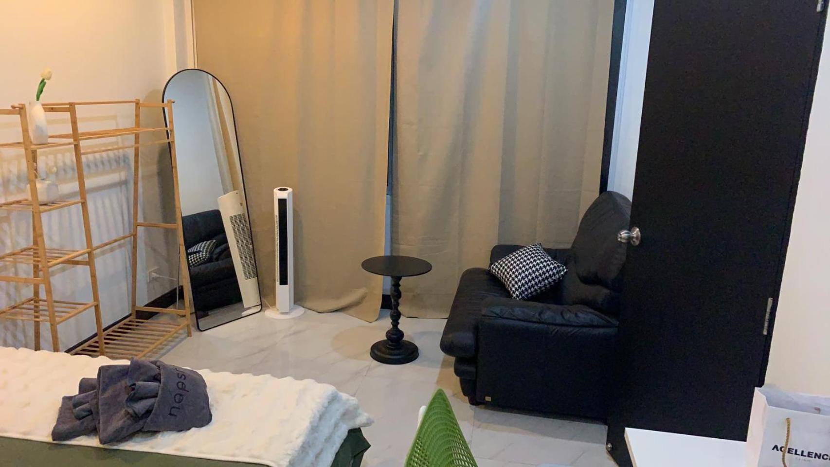 Single House 5br Parking And Kitchen In Sukhumvit49-1 Vakantiehuis Bangkok