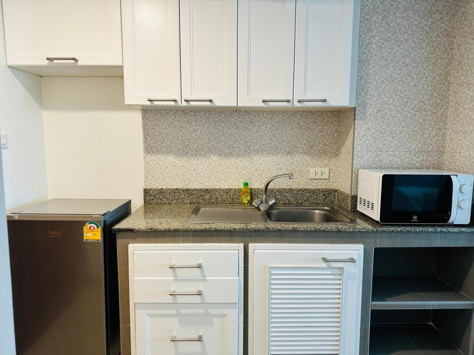 Omni Tower Cozy By Direct Apartment