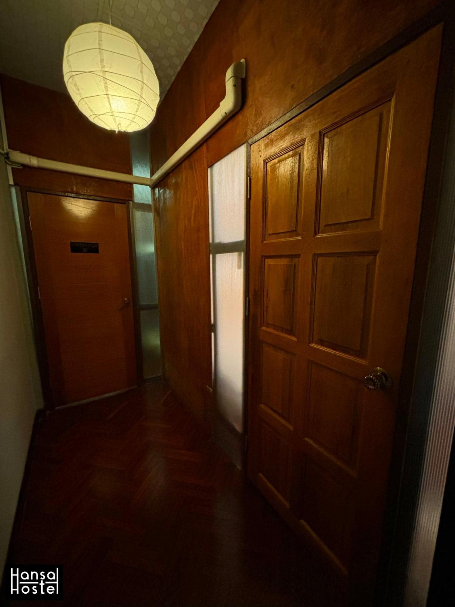 Hansa Khaosan Albergue *