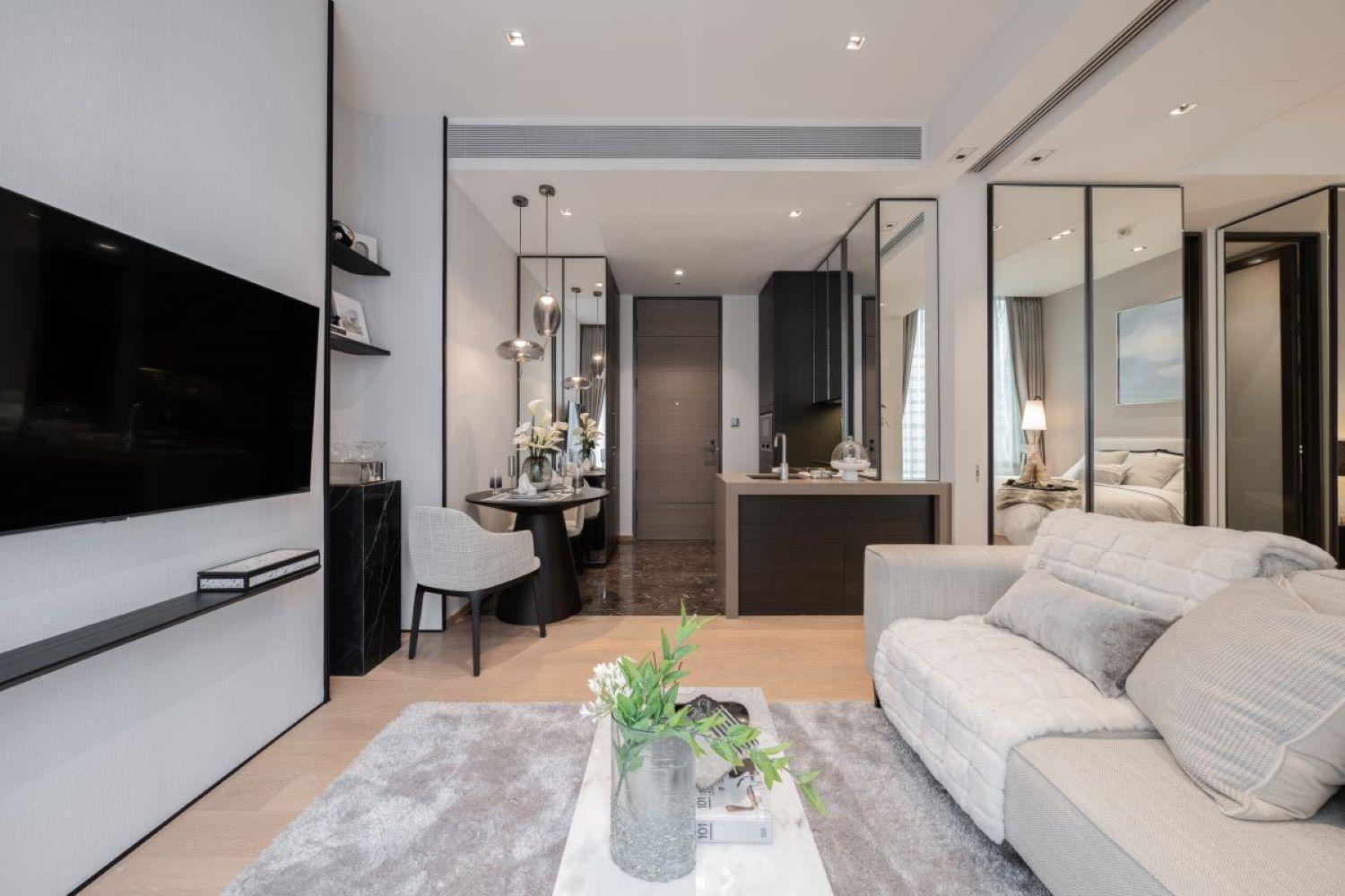 Ultra Luxury Large High Floor Nana Asok Bts Mrt Apartment