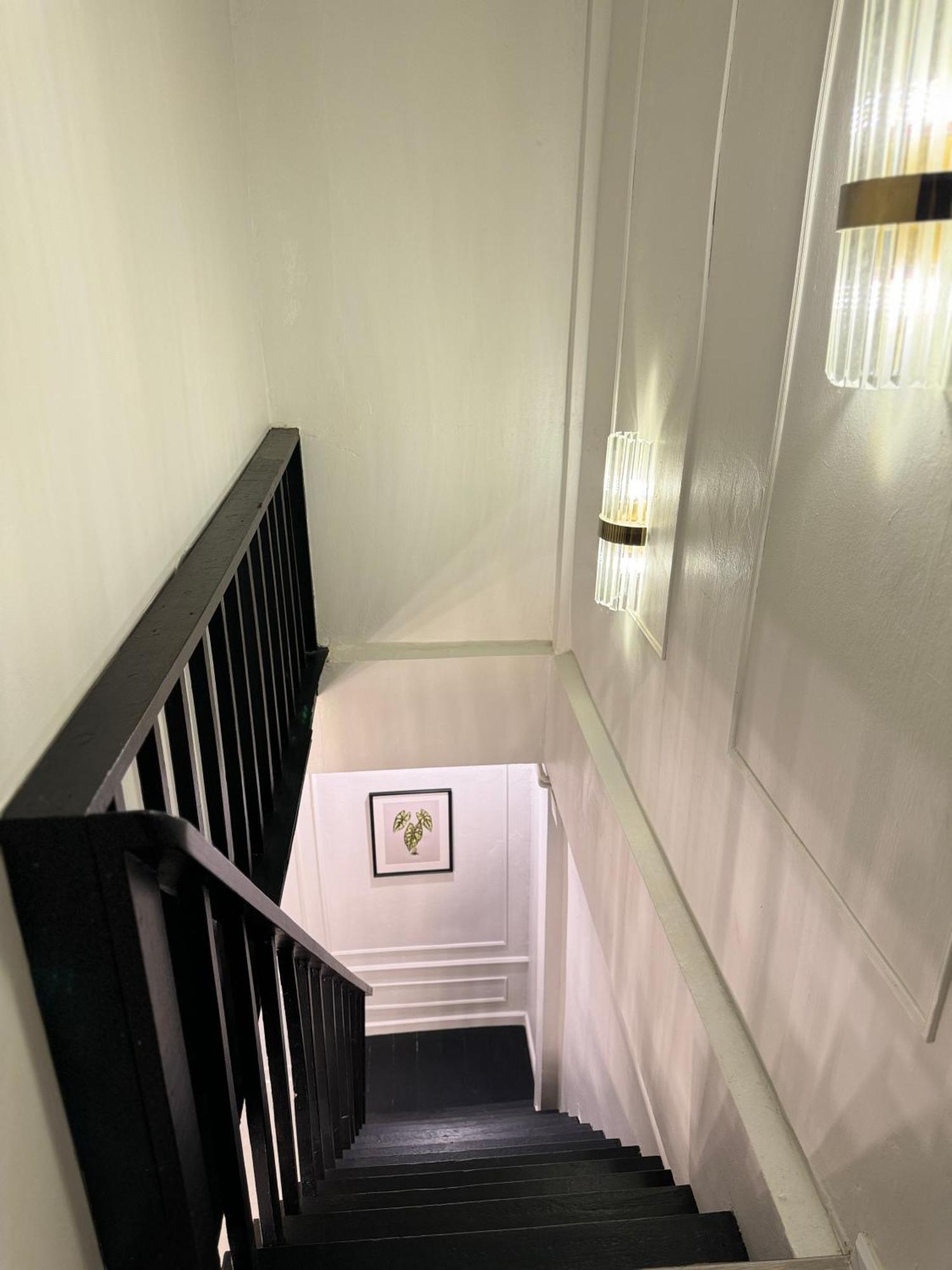 Entire Townhouse For Up To 5 Ppl 5 Mins To Mrt Station Apartment *