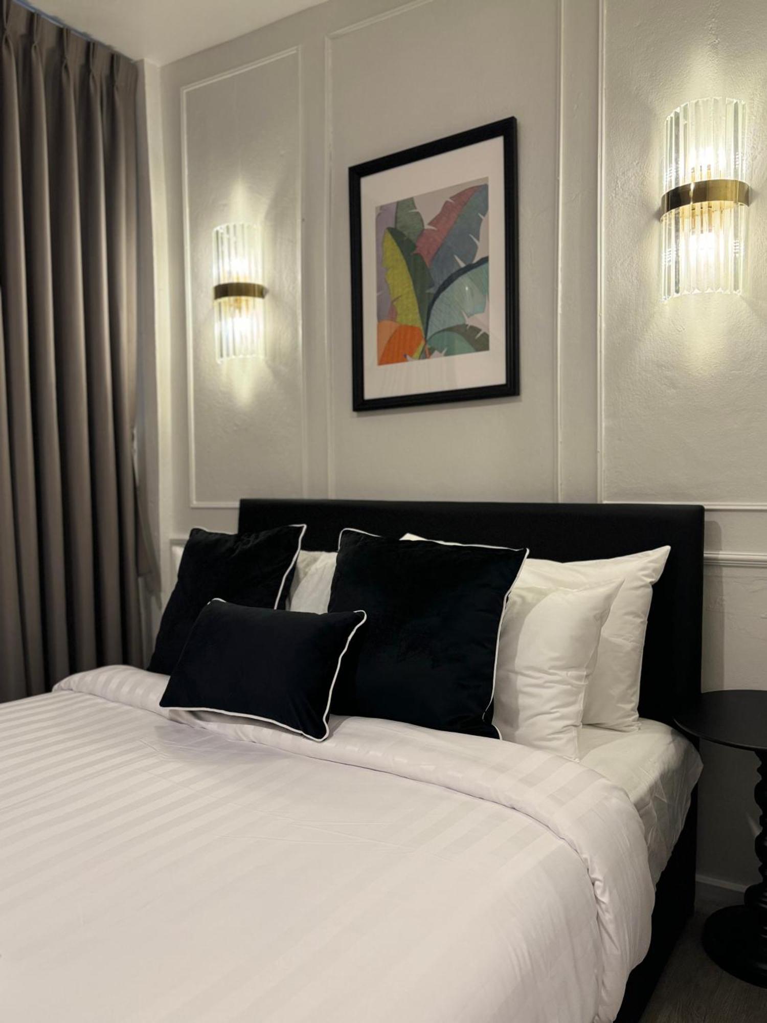 Entire Townhouse For Up To 5 Ppl 5 Mins To Mrt Station *